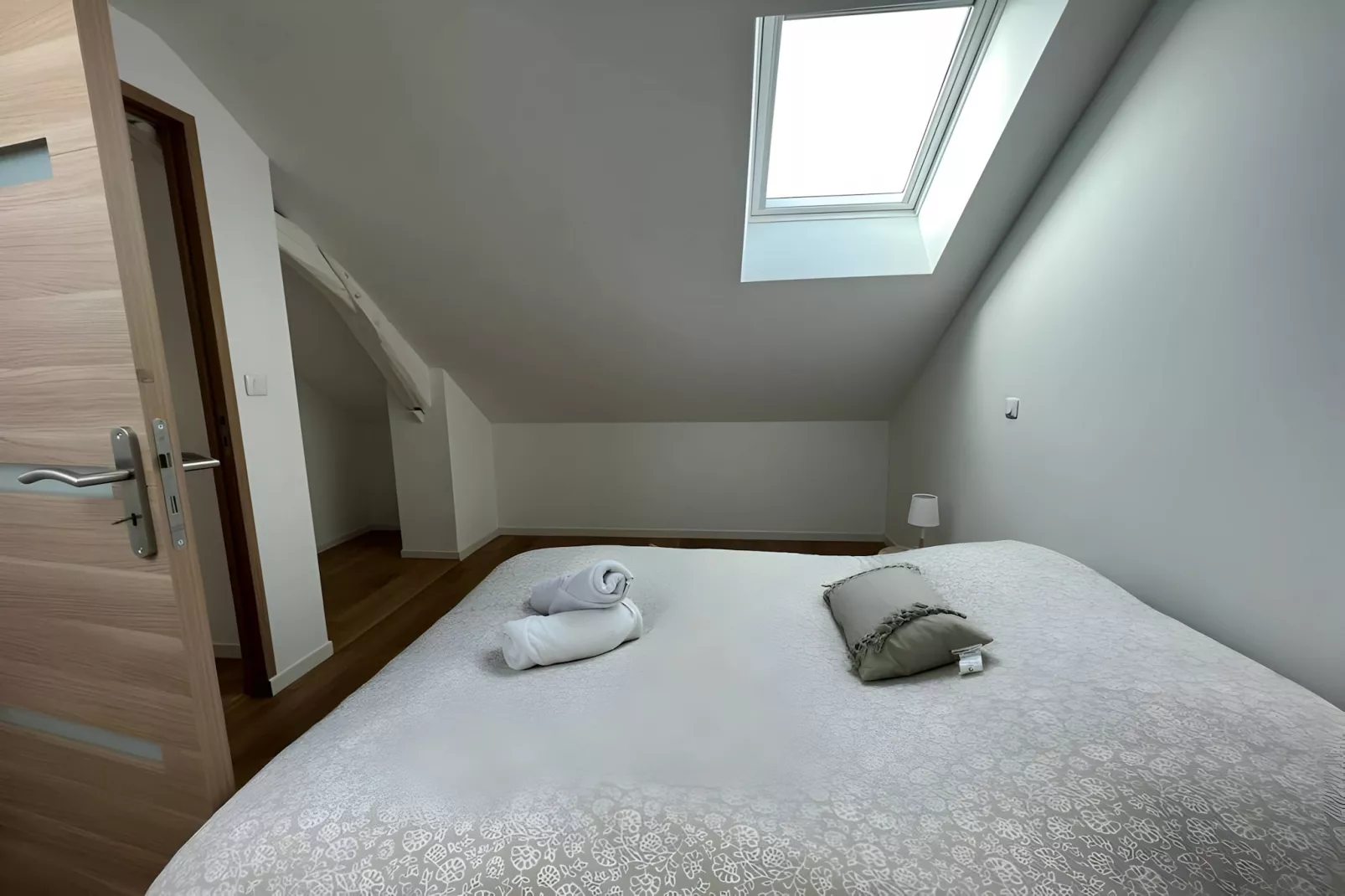 La Chaleureuse - Centre - 7p - Rêve au Mans-Slaapkamer