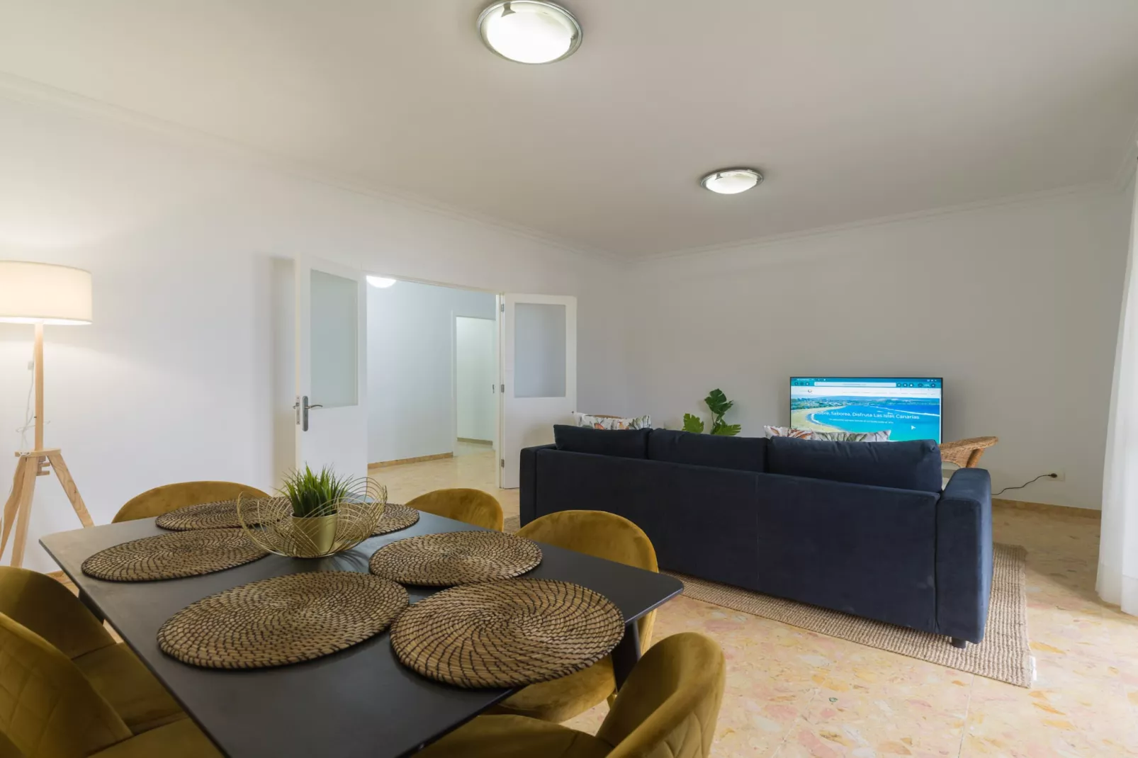 Beach Front Las Canteras By CanariasGetaway-Eetkamer