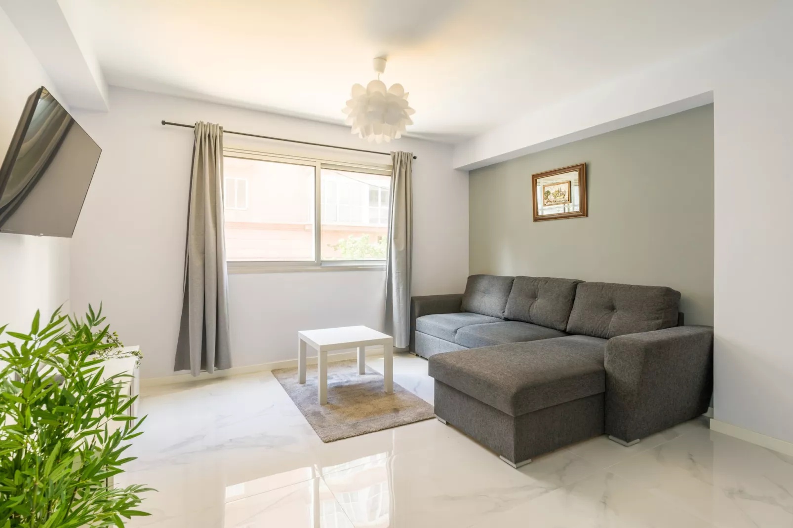 Rejon Hideaway A By CanariasGetaway-Woonkamer