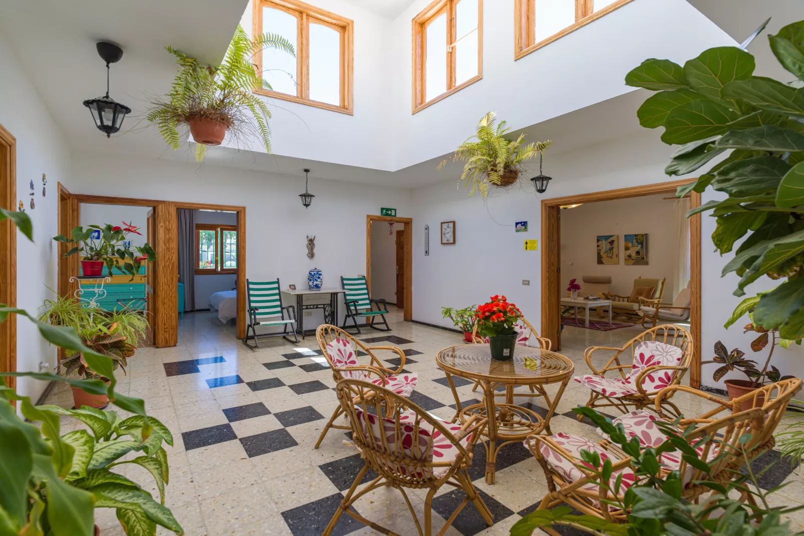 Agaete Pupe Home by Canariasgetaway-Woonkamer