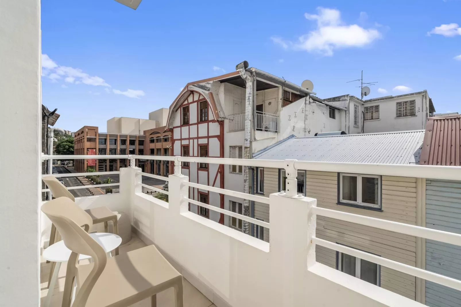 Studios Bohème et Tropical-Terrasbalkon