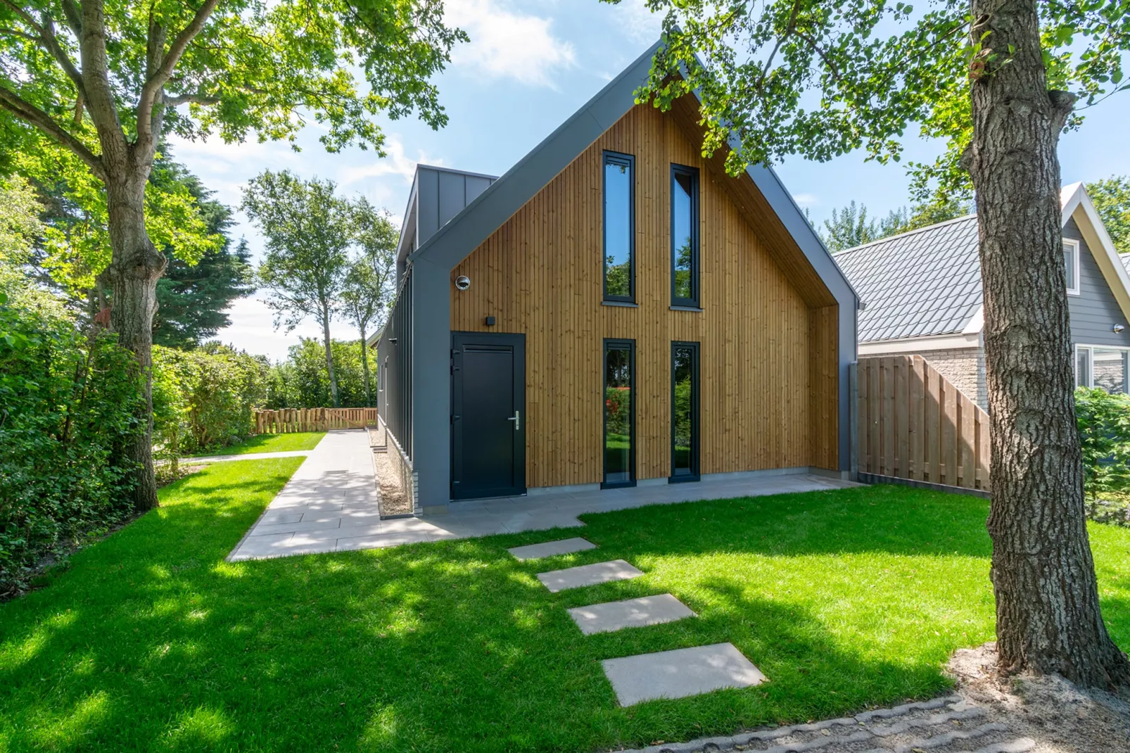 Belkmer Beachhouse-Buitenkant zomer