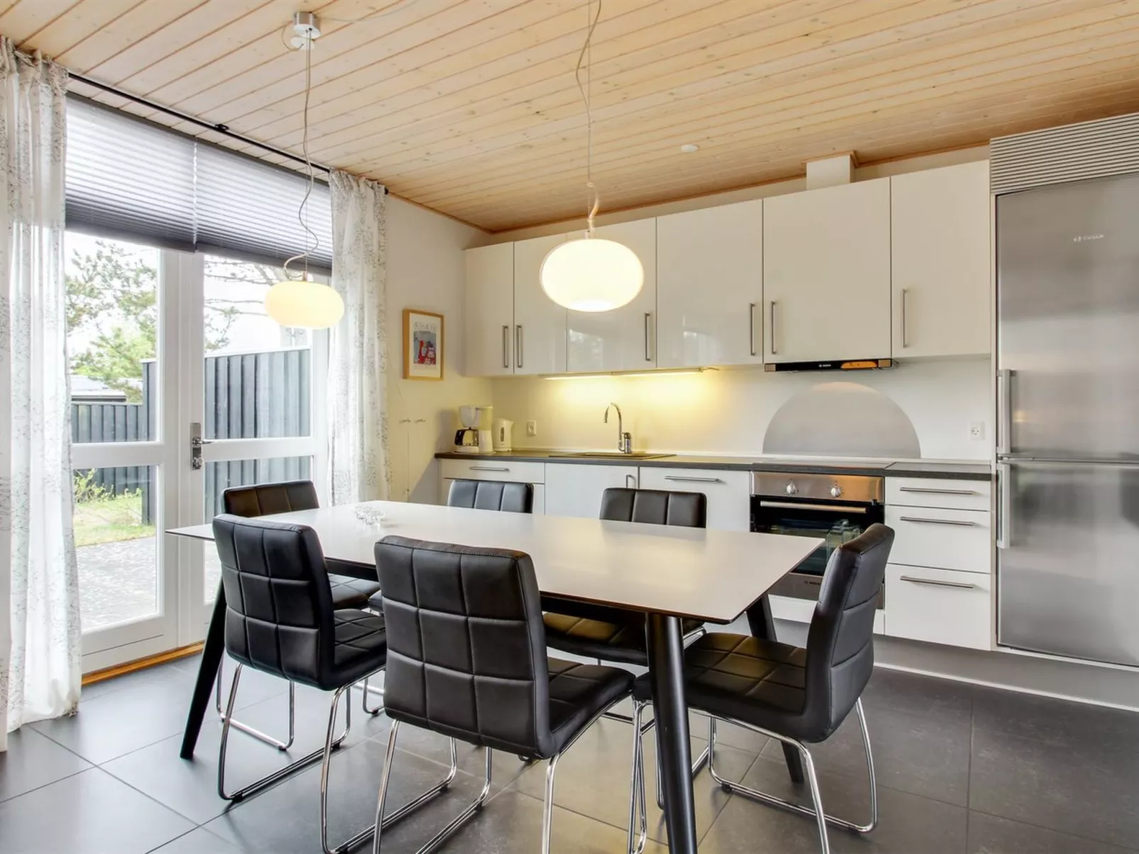 "Lucjan" - 800m from the sea-Binnen