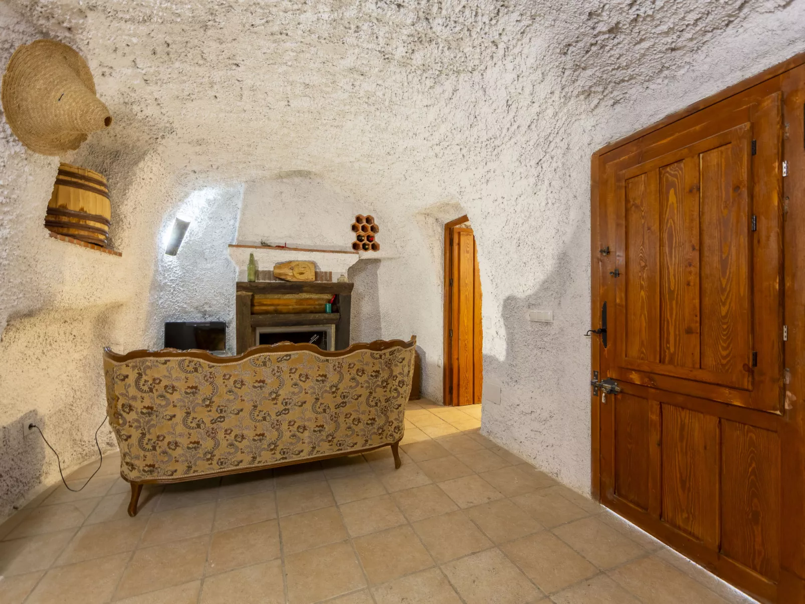 Cueva Mariana Pineda-Binnen