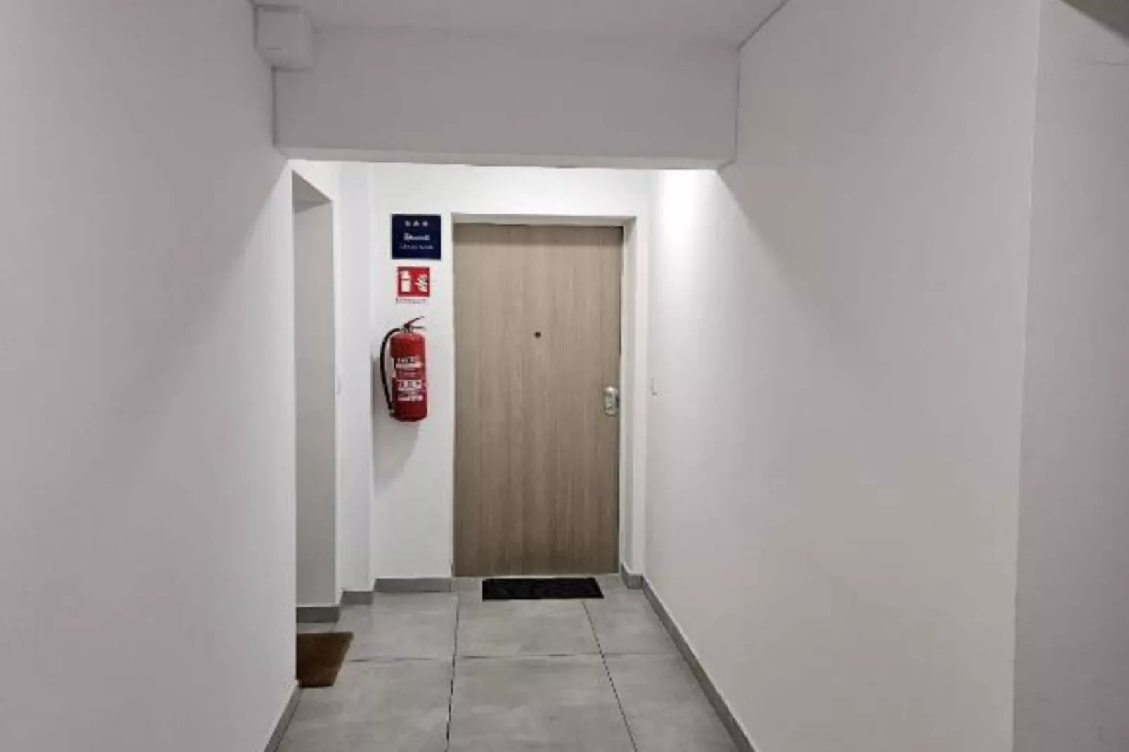 Apartment Mila - Zagreb - One Bedroom Apartment-Slaapkamer