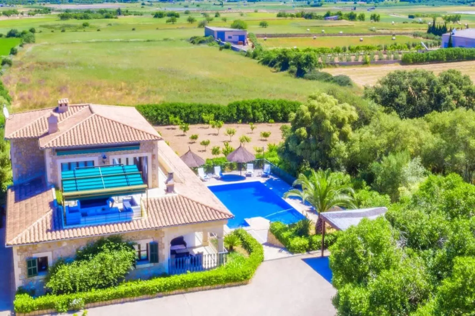 Villa Sa Pleta in Pe-Buitenkant zomer