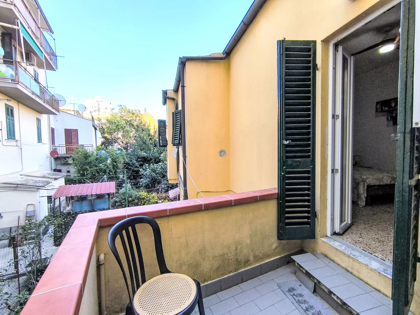 Il cortile nel centro-Buiten