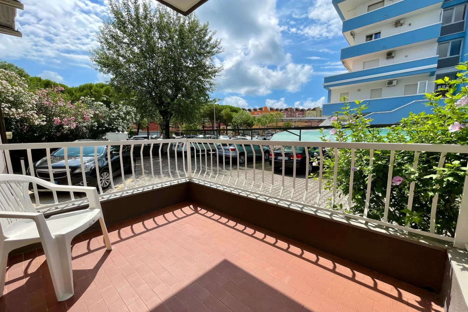 RAFFAELLO 1 int 3 tipo C  con piscina-Terrasbalkon