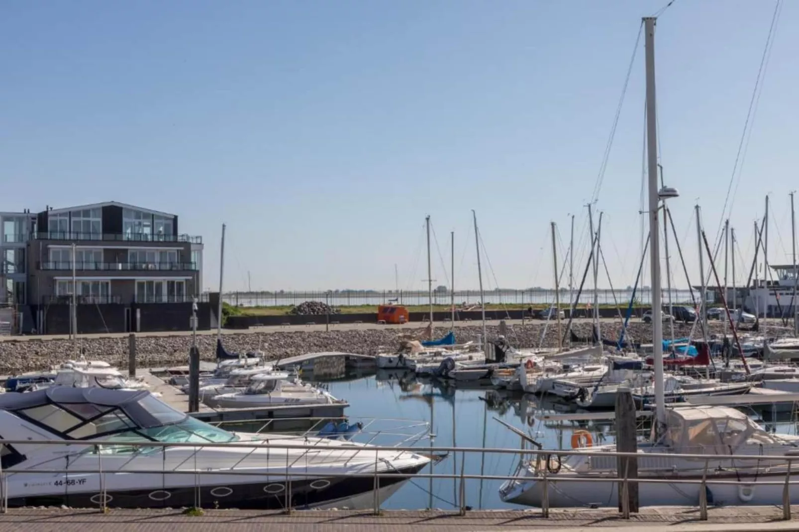Appartement Vista Maris - Havenweg 8-48  Sint-Annaland-Gebieden zomer 20km