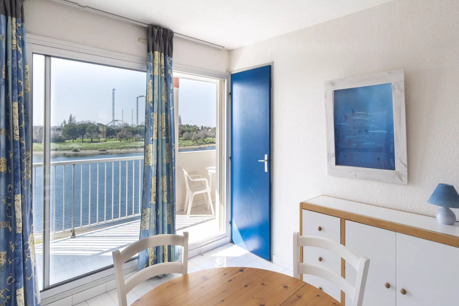 Amoureva A N°38 - 3P6-Eetkamer