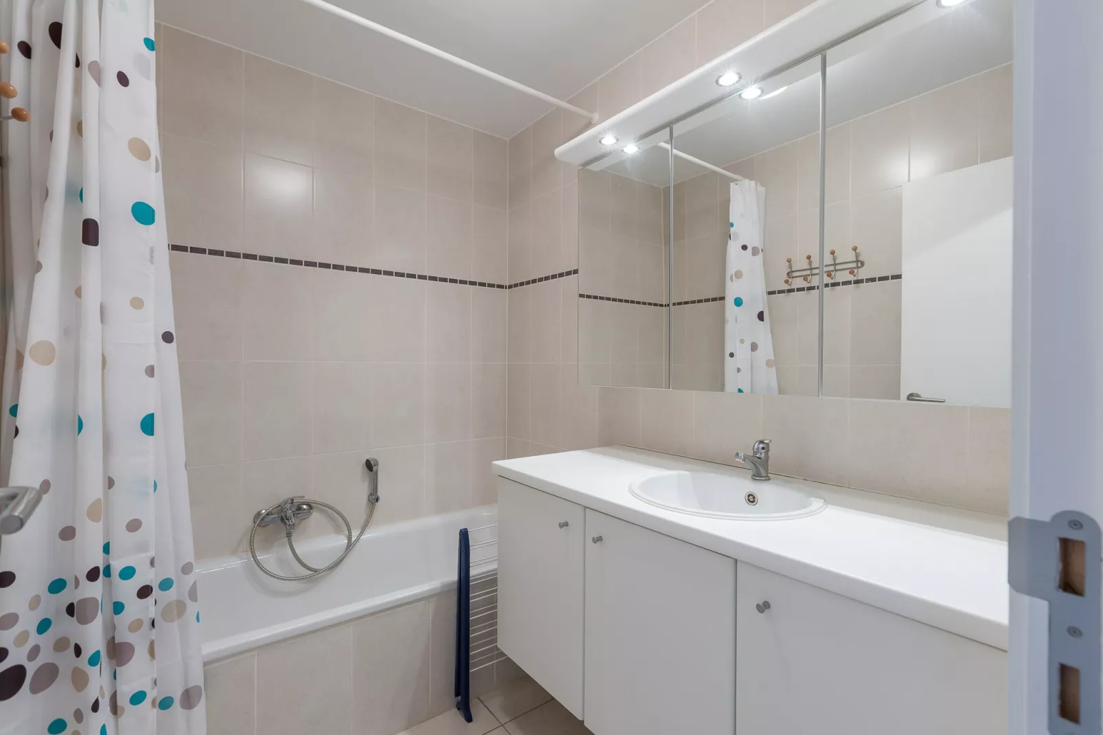 Carthago 0101-Badkamer