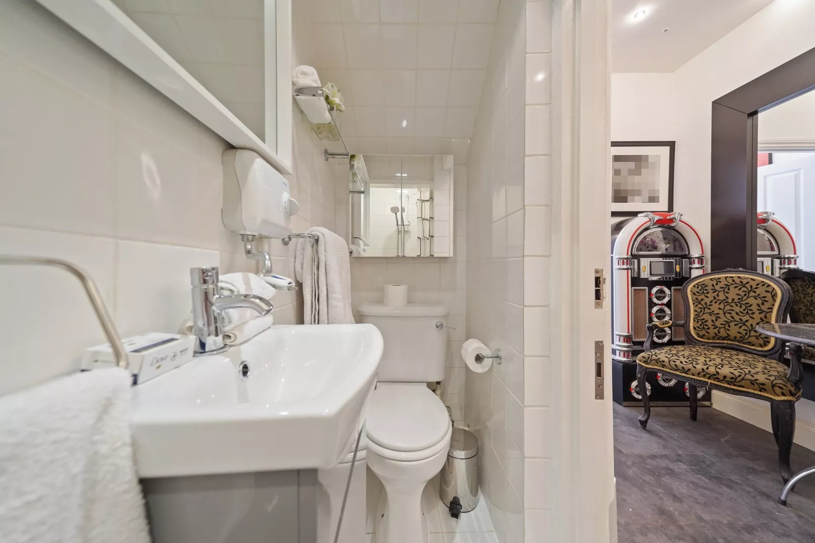 Regents Views-Badkamer