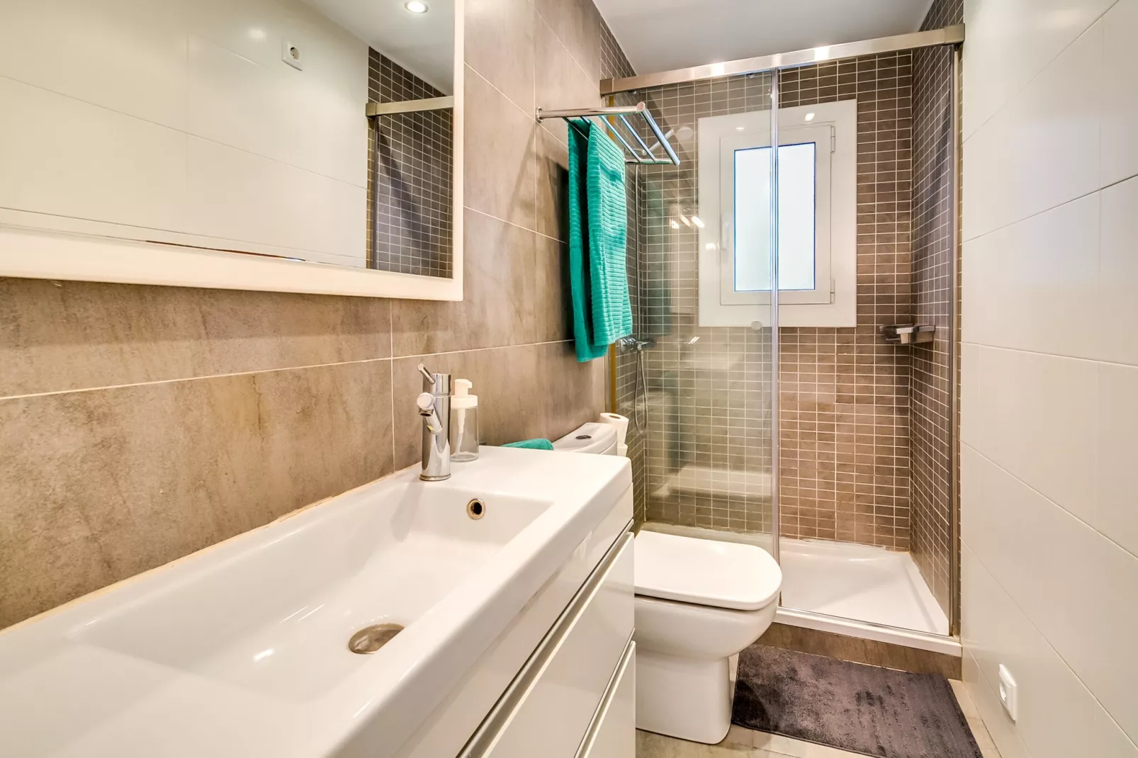 Vivalidays Es Blau -Blanes- Costa Brava - Badkamer