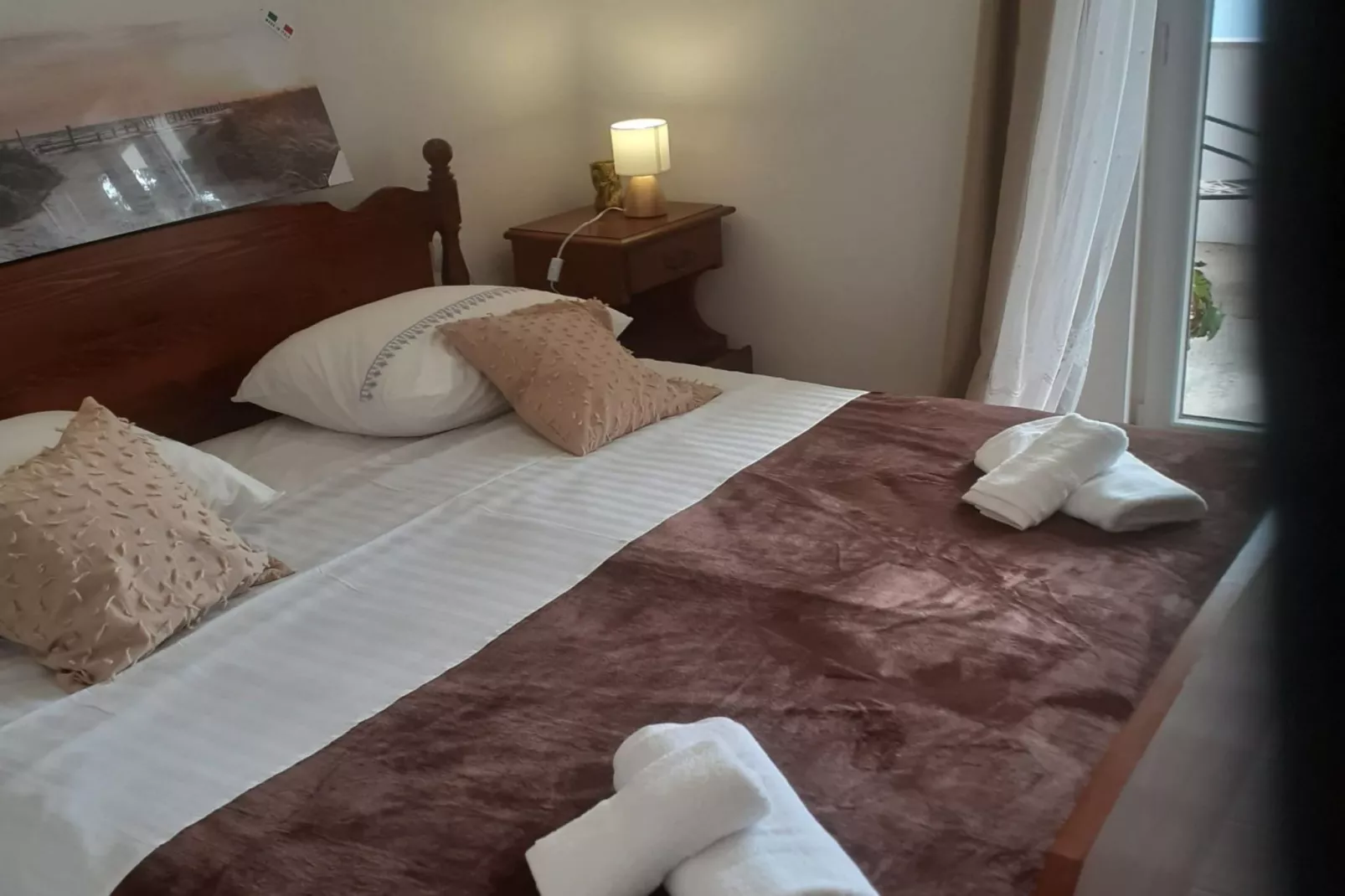 Two Bedroom Apartment with Sea View-Slaapkamer