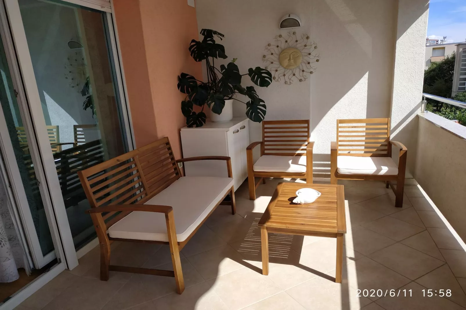 Apartment Ana with a partial sea view - Two Bedroom Apartment with Balcony and a Partial Sea View-Binnen