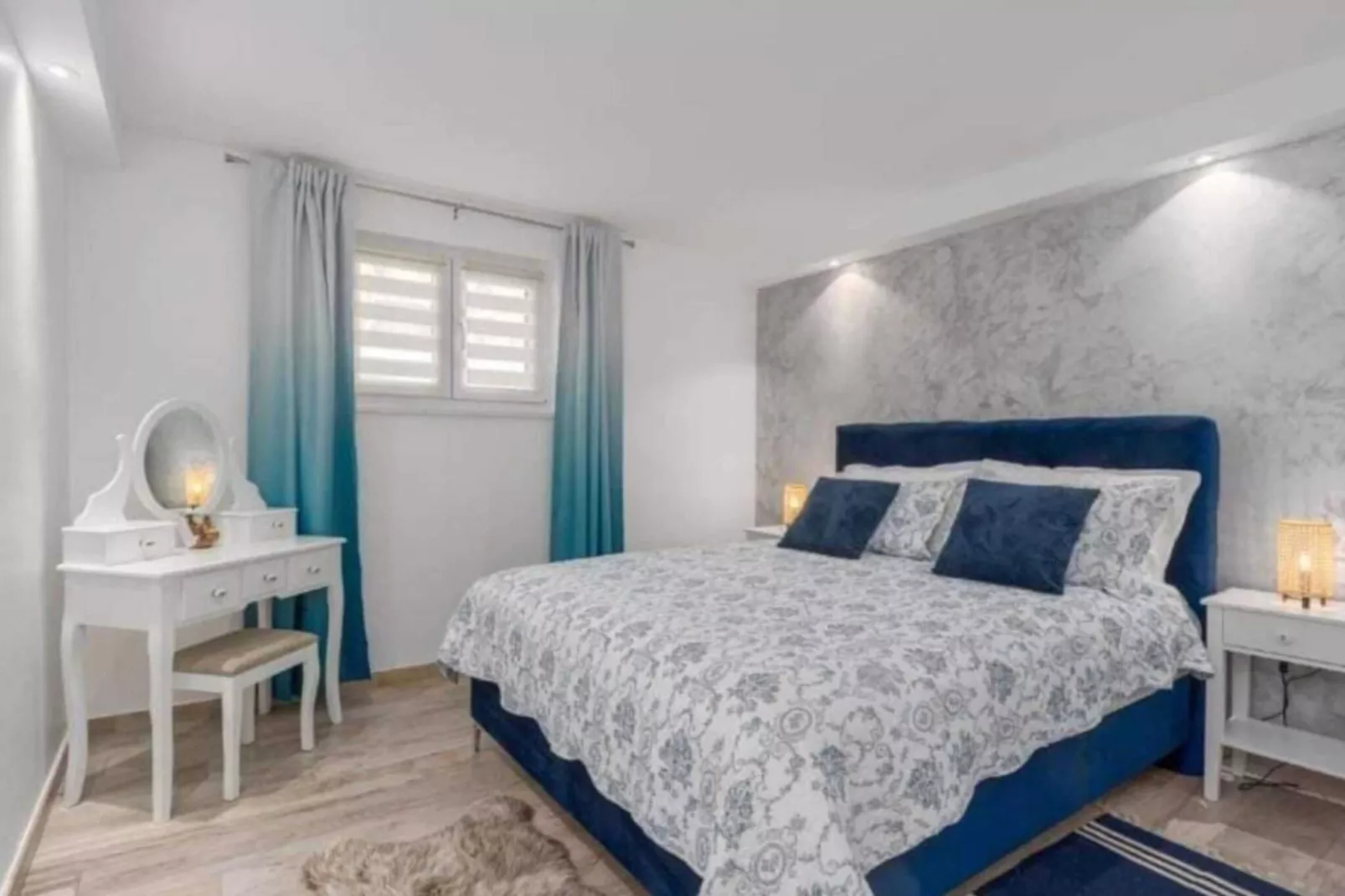 Apartment Amor - Two Bedroom Apartment with Terrace-Slaapkamer