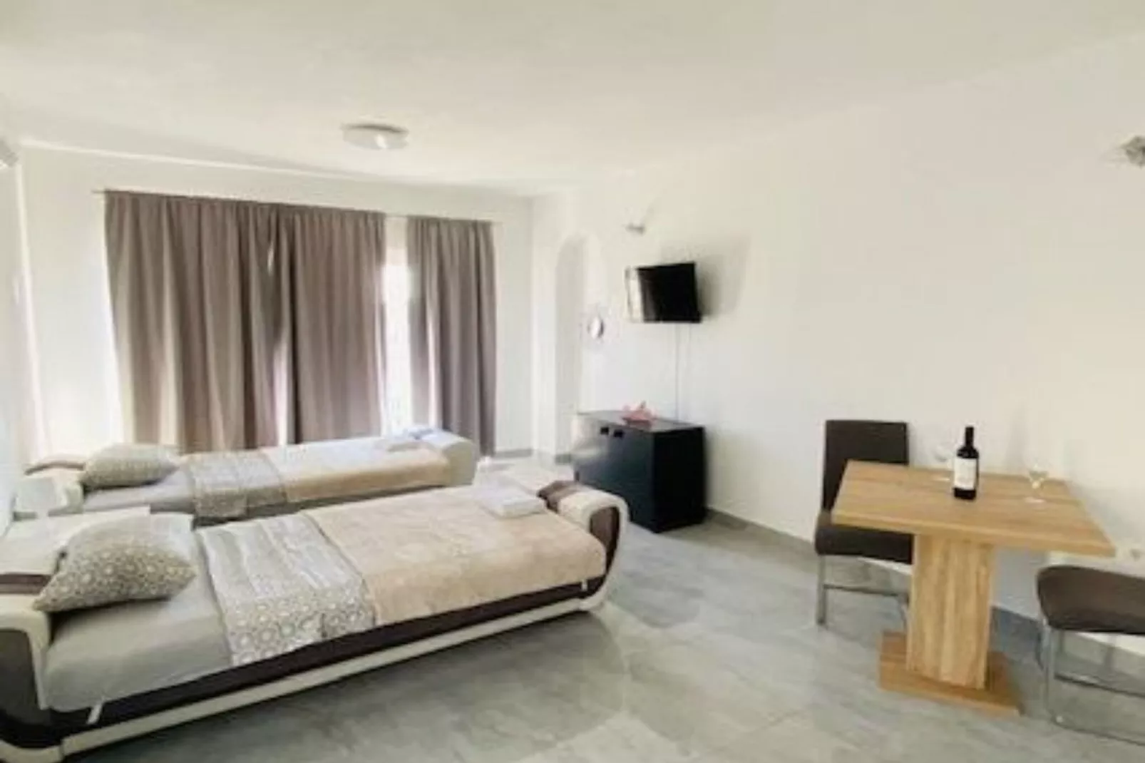 Villa Brazza - Two Bedroom Apartment A2-Slaapkamer
