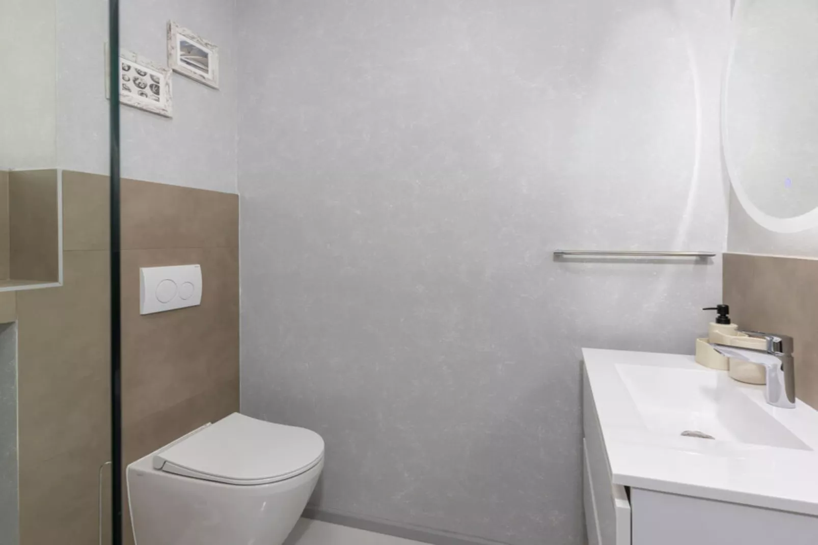 Apartments Bregha - Three Bedroom Apartment with Terrace-Badkamer