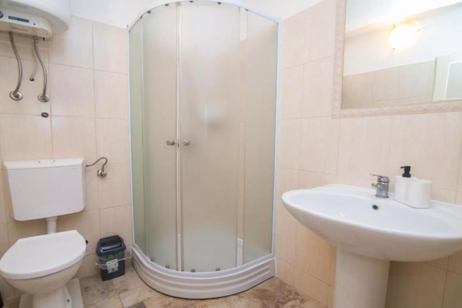 Apartments Bonic - Two Bedroom Apartment (APP 2)-Badkamer