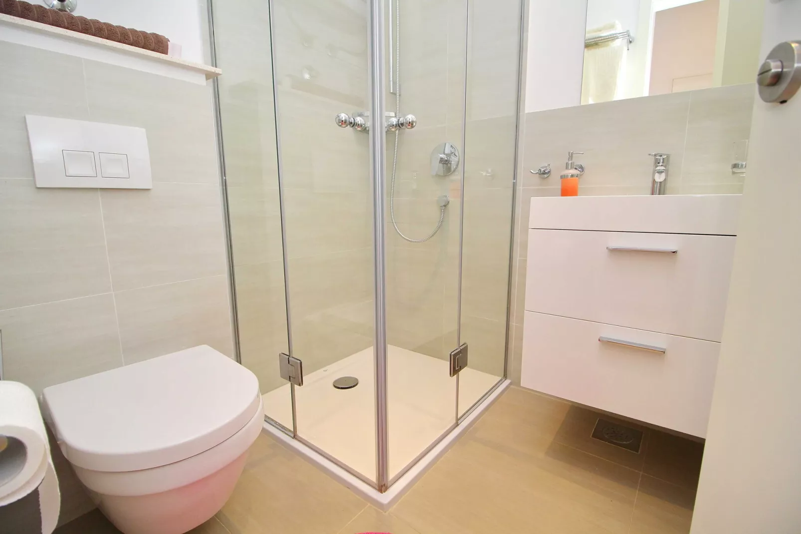 Kula Fancy Apartments - One-Bedroom Apartment with Terrace Ground Floor A1-Badkamer