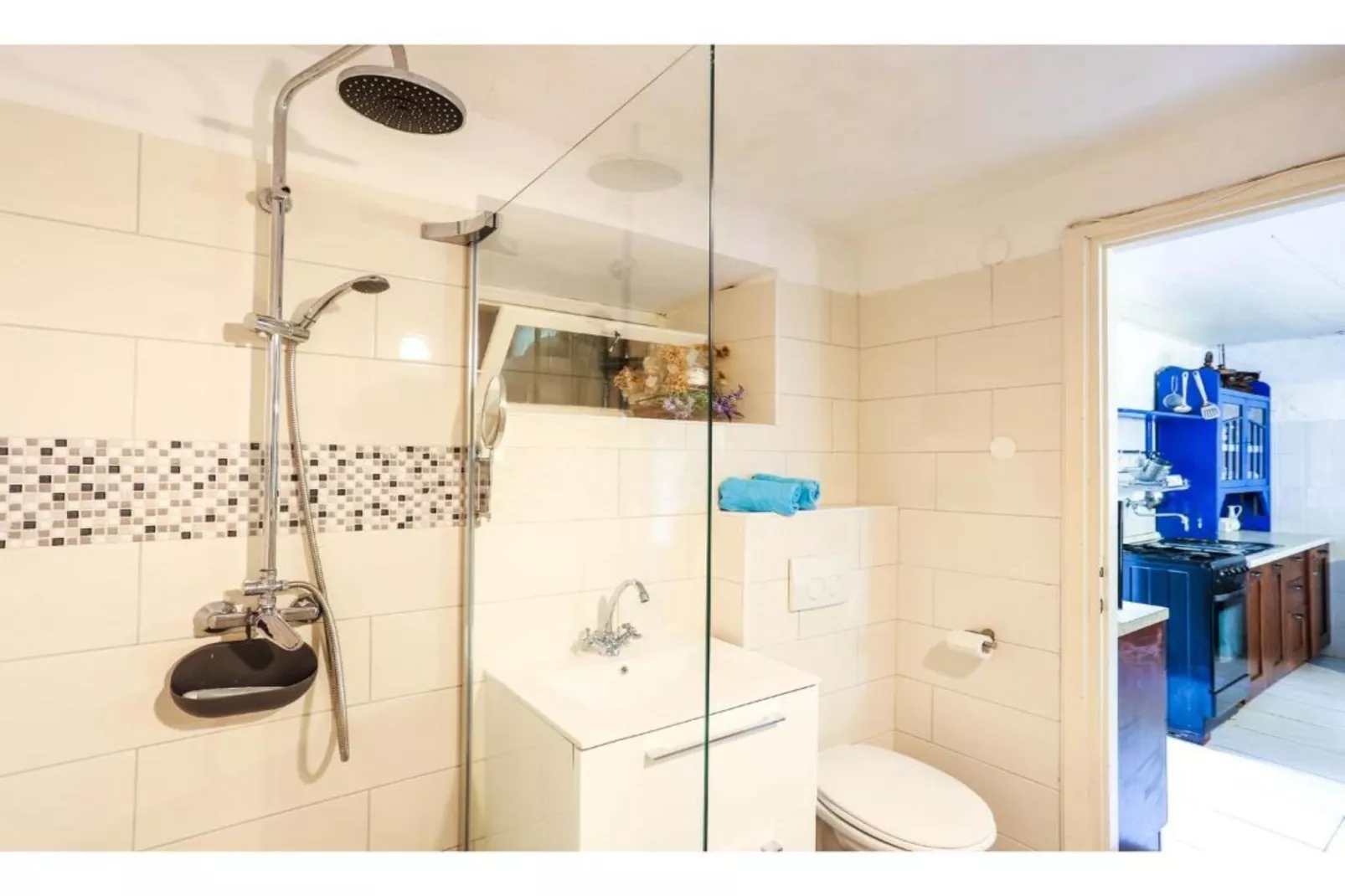 Seaside Holiday Home Andrija - Two Bedroom Holiday Home with Sea View-Badkamer