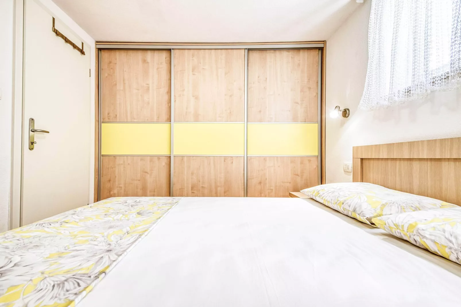 Apartments Gracin - Premium One Bedroom Apartment with Terrace (A3)-Slaapkamer