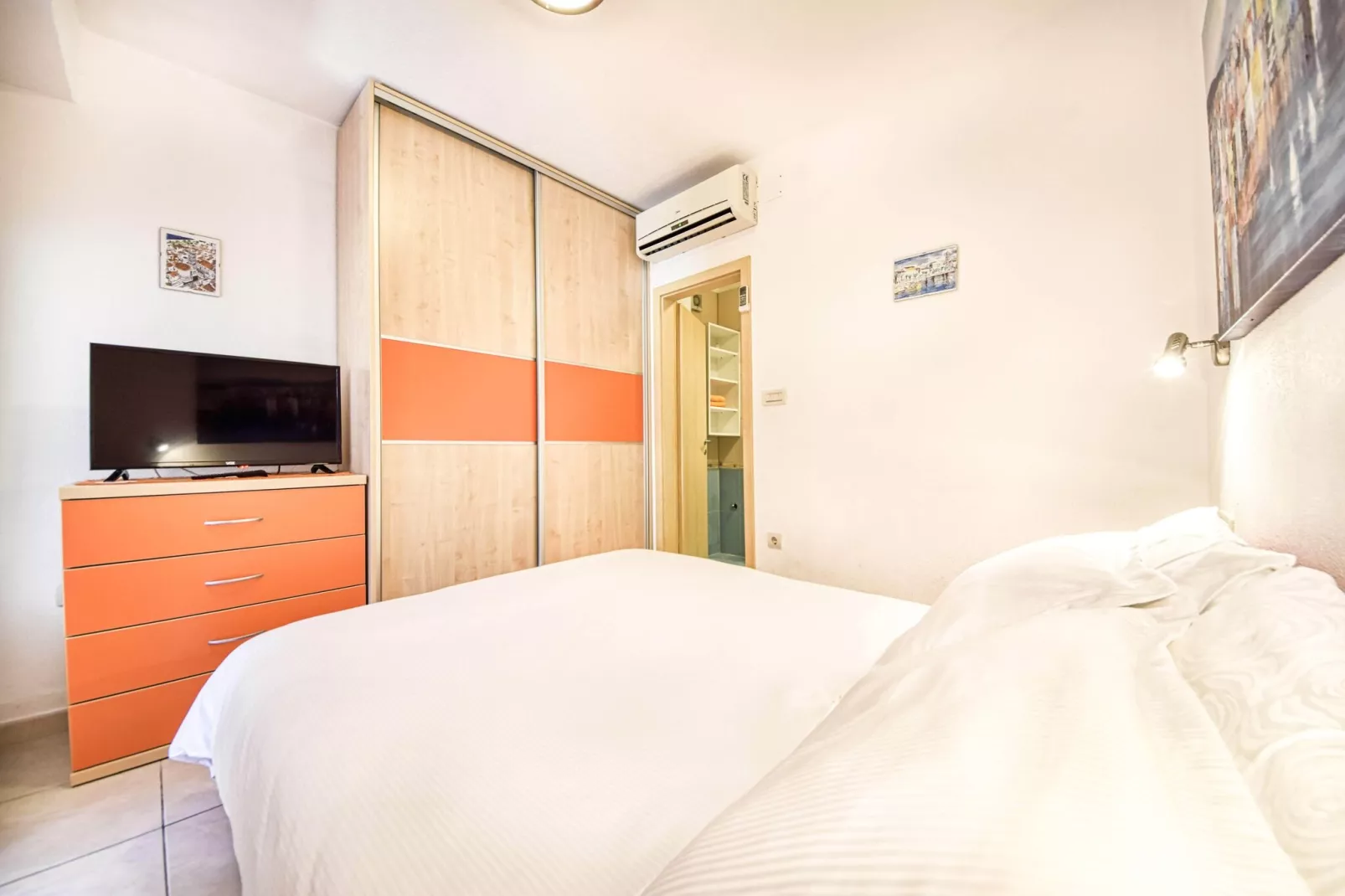 Apartments Gracin - One Bedroom Apartment with Terrace (A1)-Slaapkamer