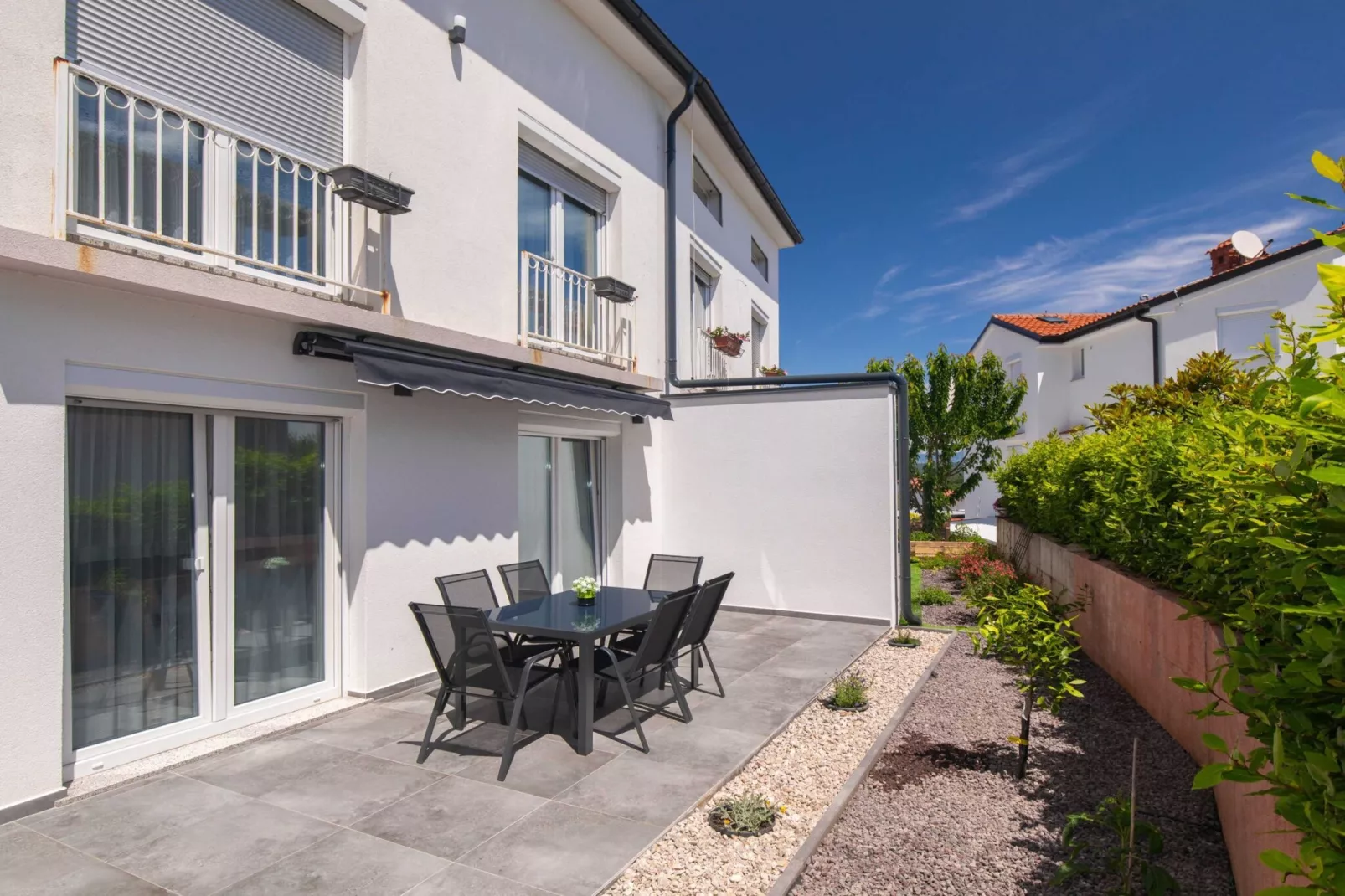 Modern Apartment with Terrace and Private Parking Krk - Two Bedroom Apartment-Buitenlucht