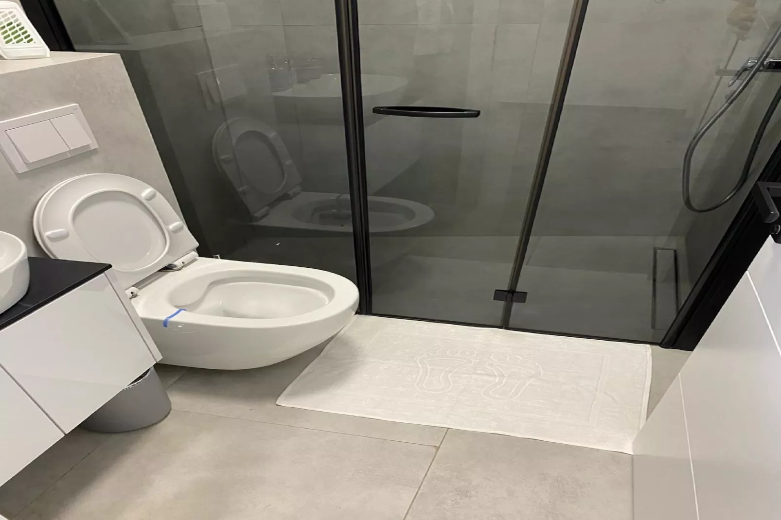 Luxury Apartments Villa Aspira - Studio Apartment with Terrace 1-Badkamer