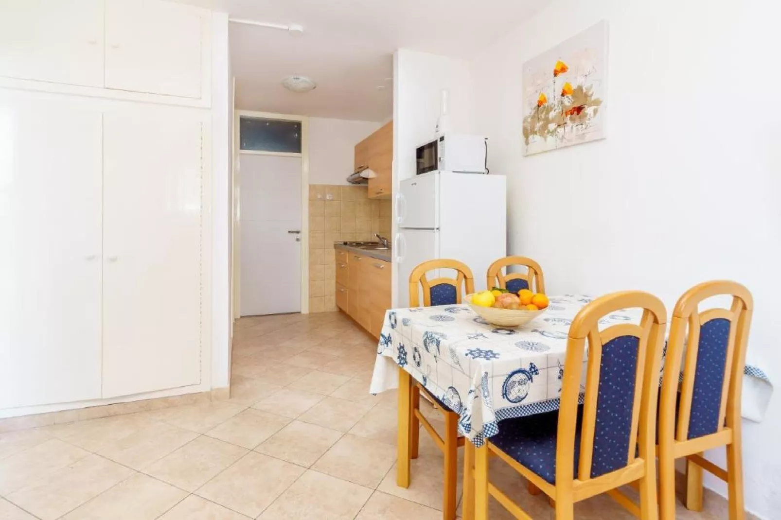 Lumbarda Resort Apartments - Comfort One Bedroom Apartment  C2-Eetkamer