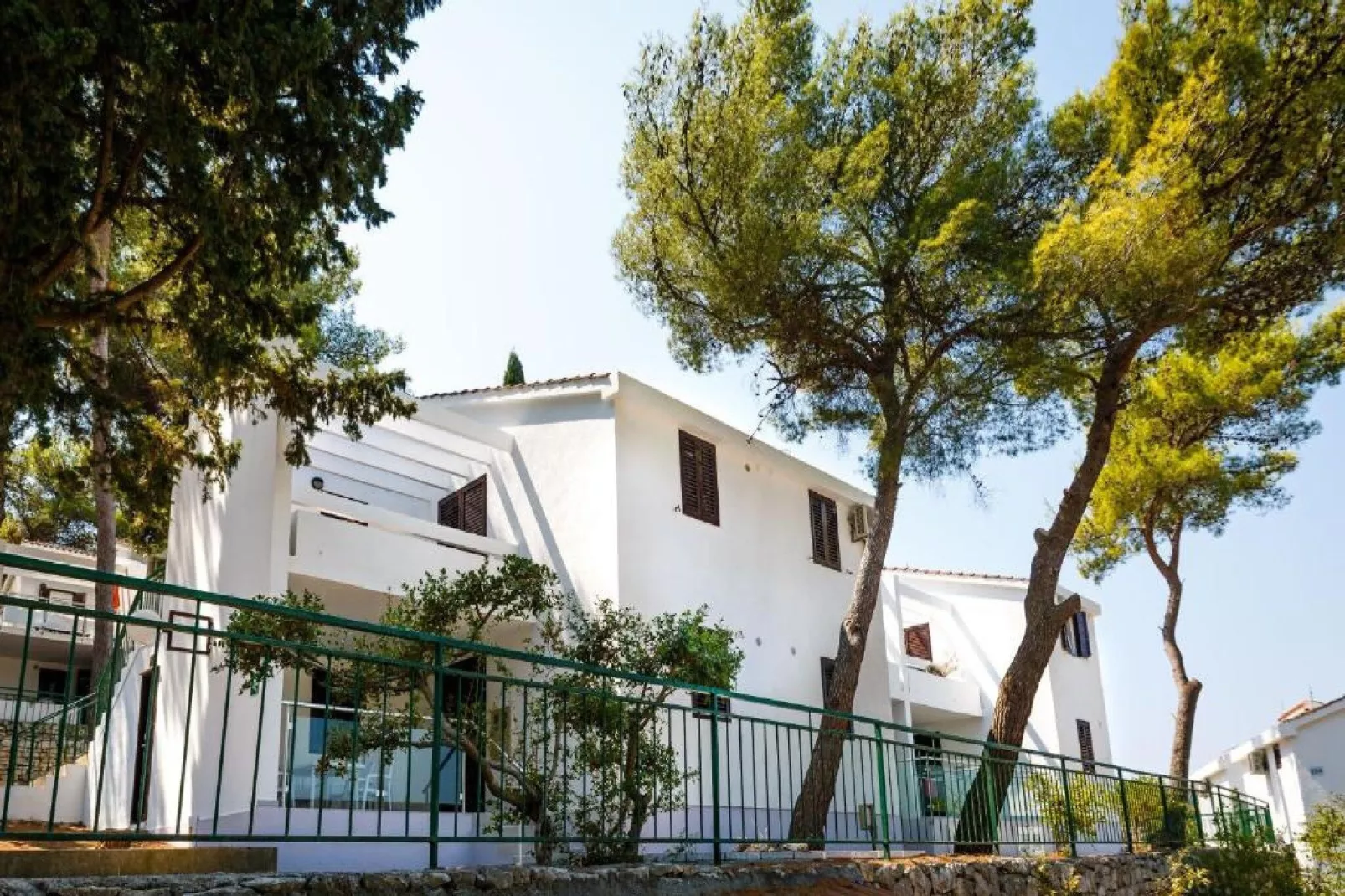 Lumbarda Resort Apartments - Superior Apartment with Mountain View E2-Buitenlucht