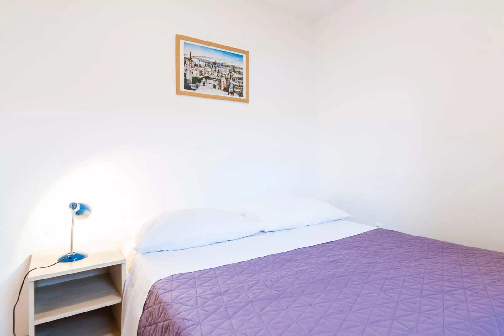 Cozy Apartments in Zadar with Sea and Mountain Views - One Bedroom Apartment with Balcony (owner 1)-Slaapkamer