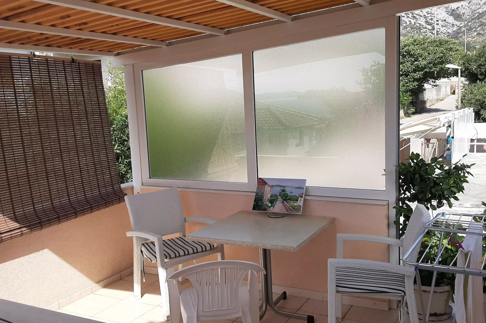 Seafront Apartments Pretner -  Studio Apartment with Terrace-Terras