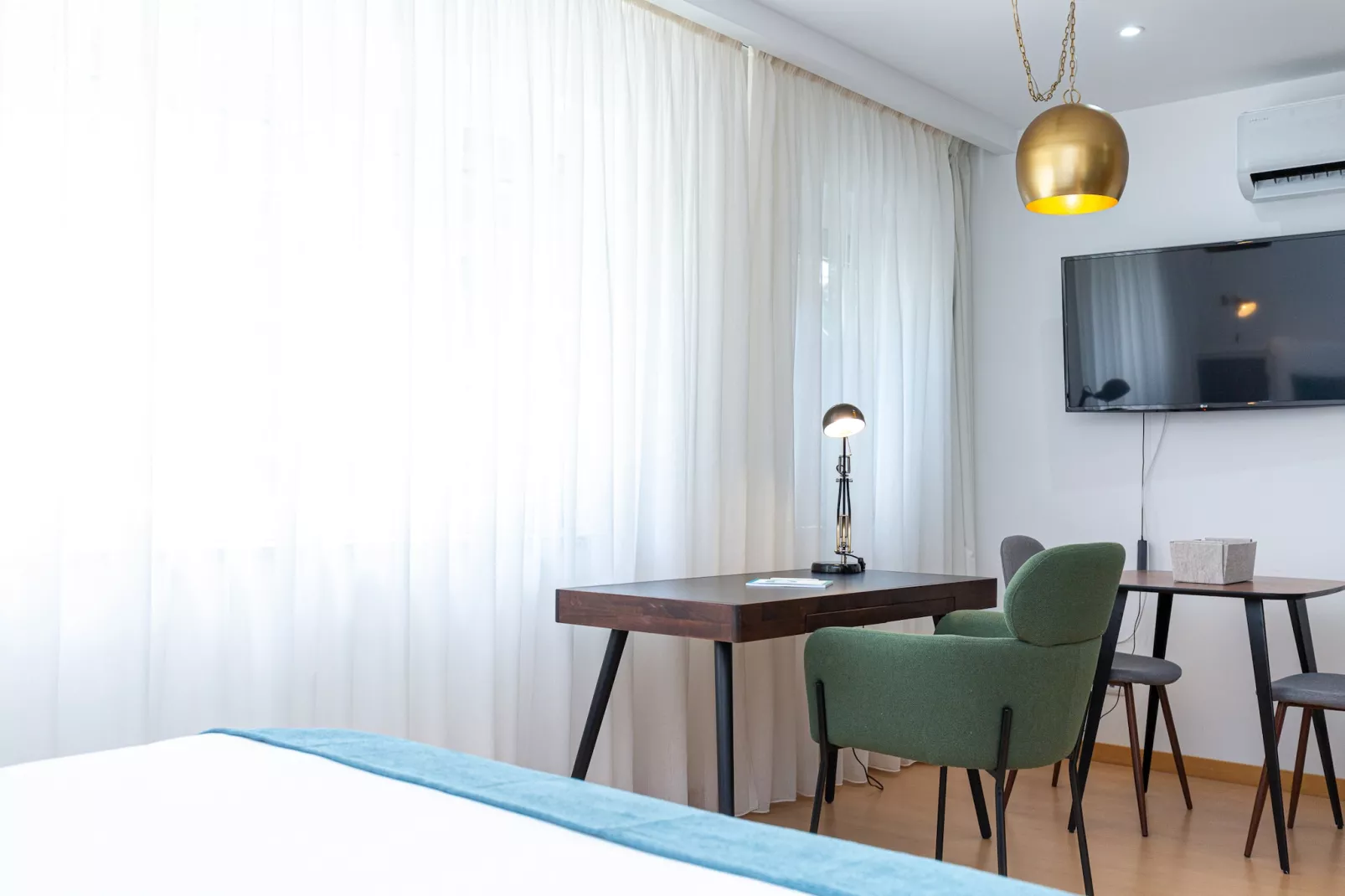 Feel Corporate Housing Marquês III-Woonkamer