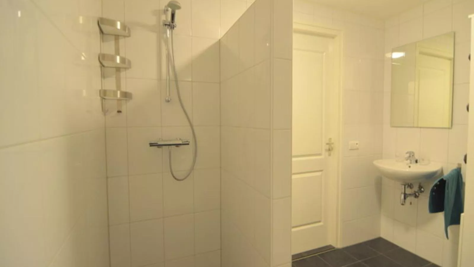 T Katreel-Badkamer