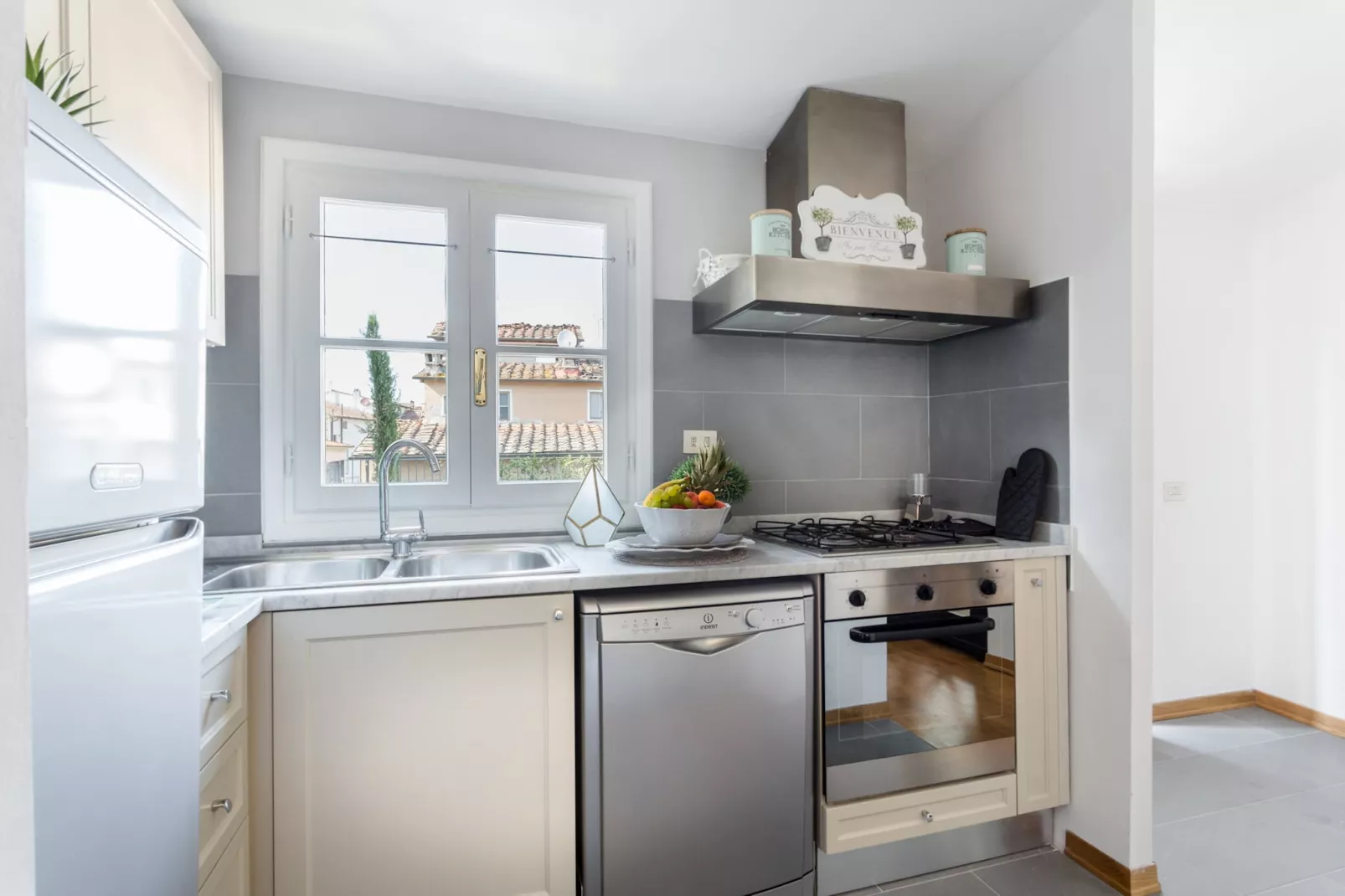 Ottone Penthouse-Niet-getagd