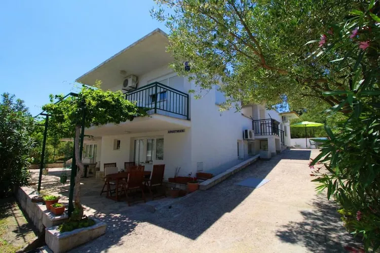 Apartments Neven - Two Bedroom Apartment with Terrace and Partial Sea View (A1)-Buitenlucht