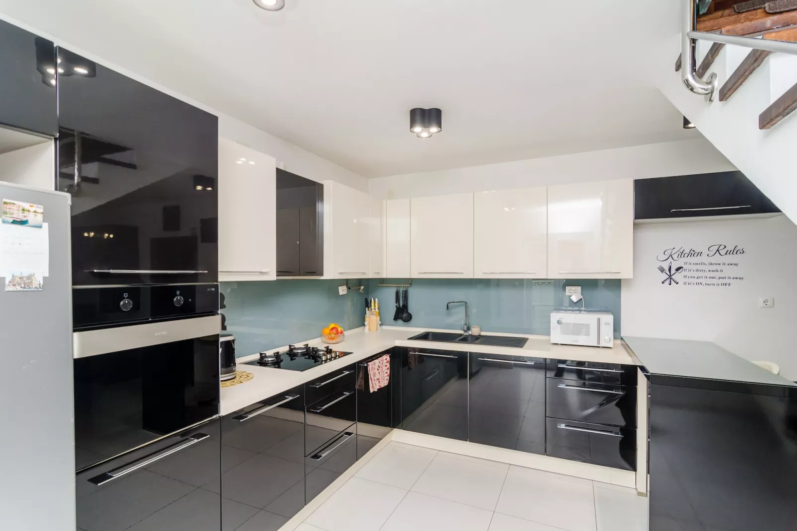 Apartment Villa Mikica - Four Bedroom Duplex Apartment with Terrace and Partial Sea View-Keuken