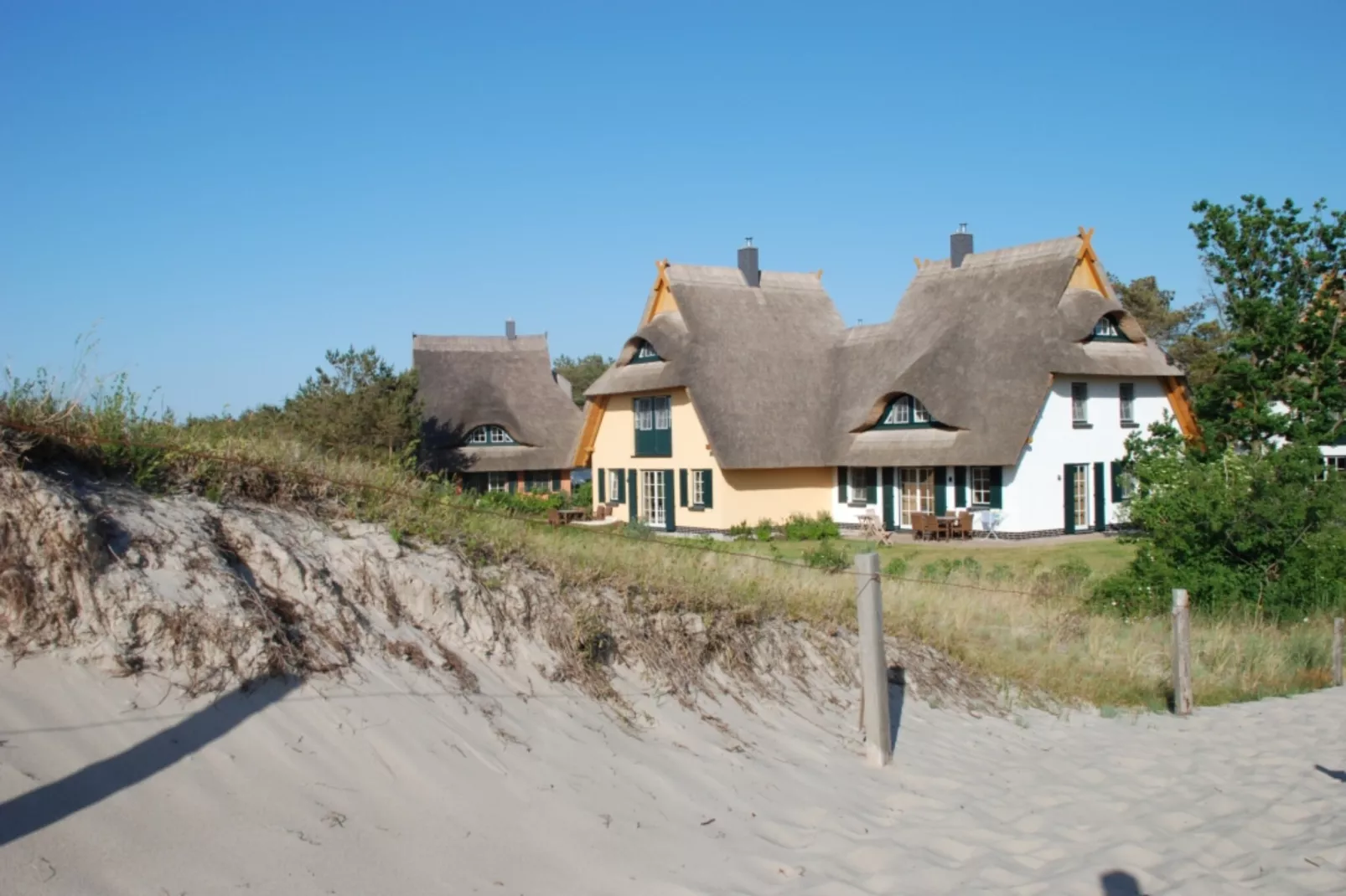 Ferienhaus Küstenwald klein - Strandhotel Fischland-Gebieden zomer 1km
