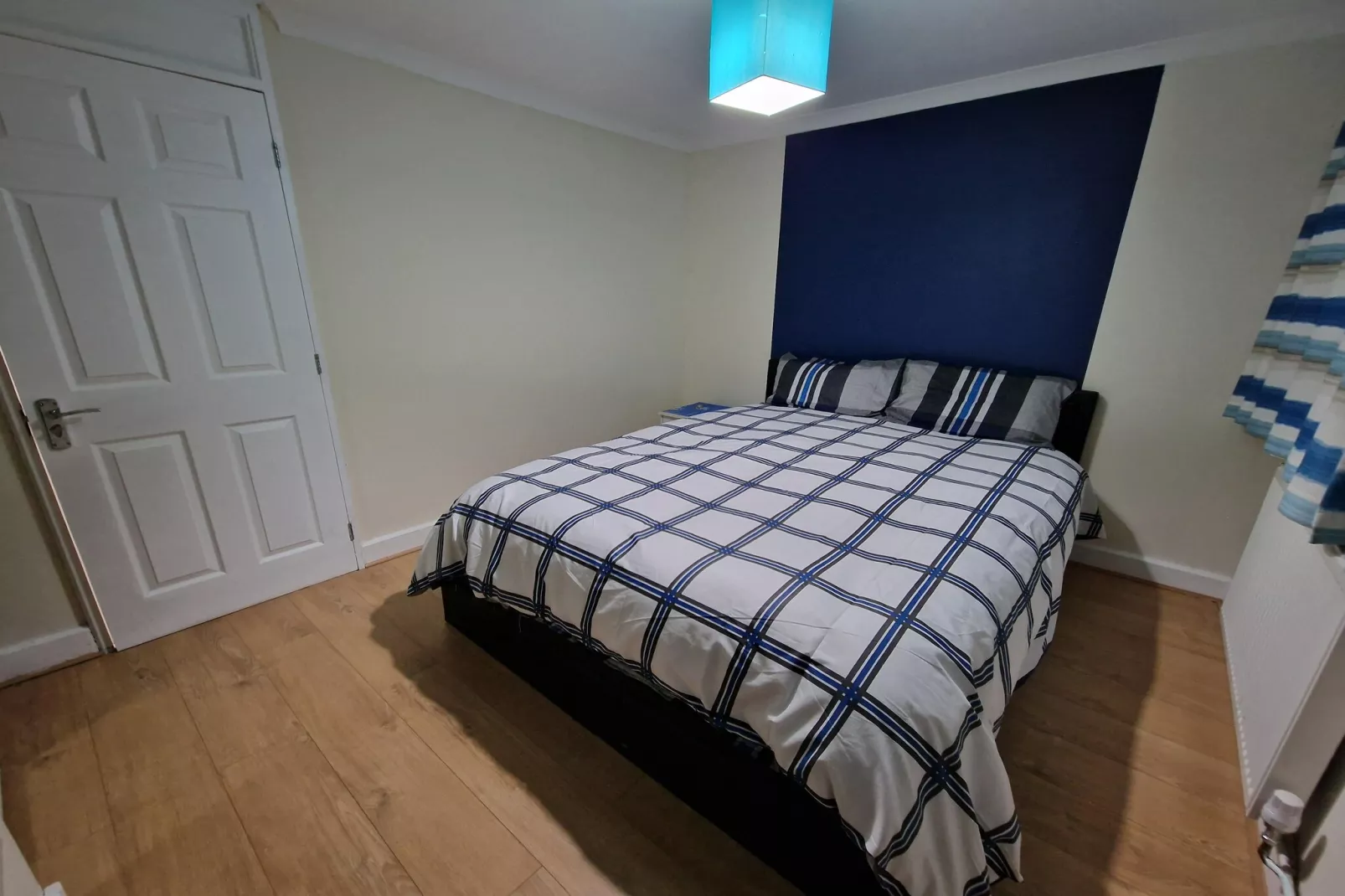 Snooze den Chalvey Double Room-Slaapkamer