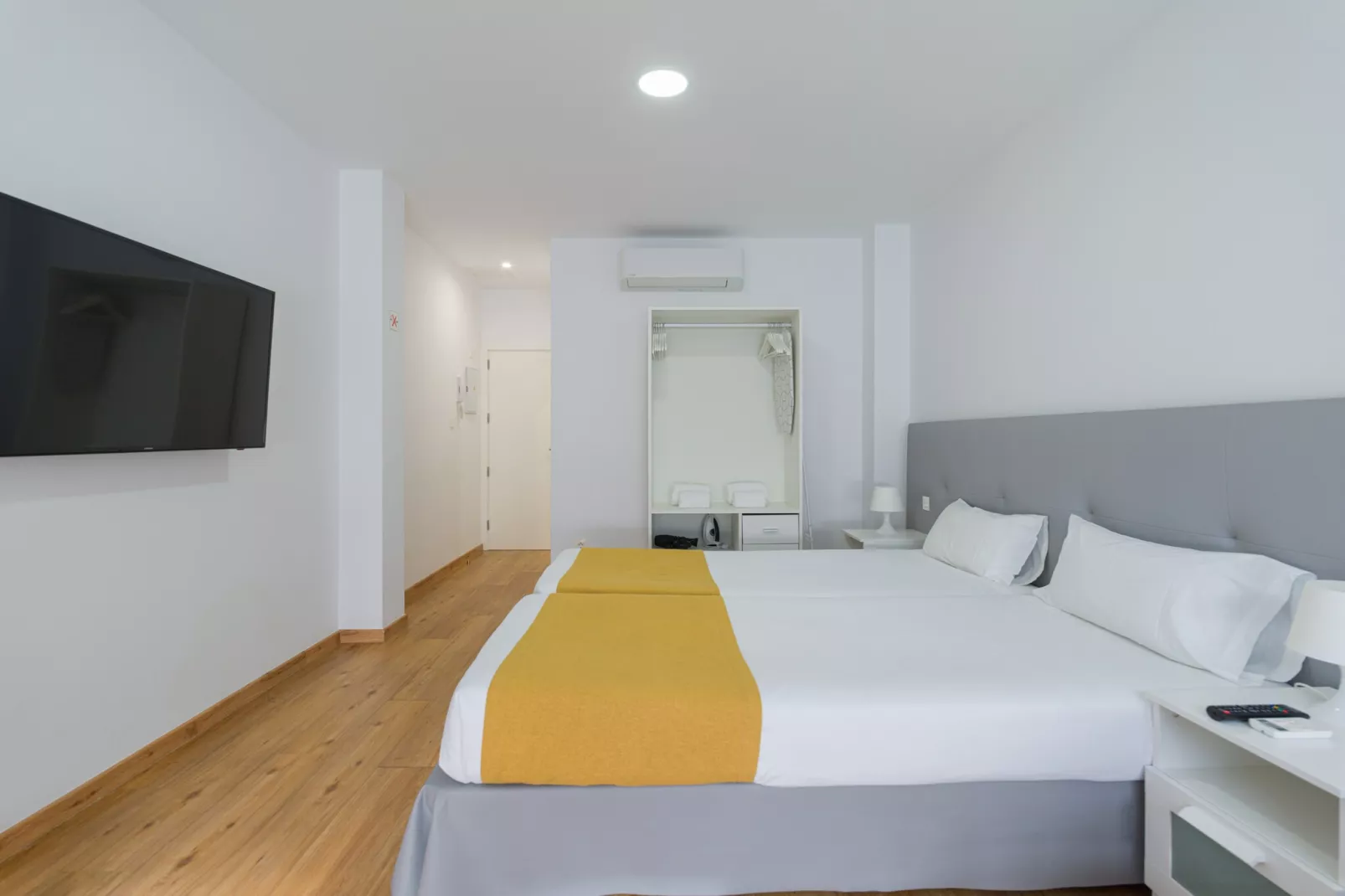 OK Las Canteras 5C by CanariasGetaway-Slaapkamer