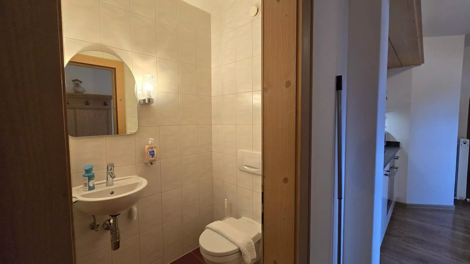 Landhaus Marchfeld Top 1-Badkamer