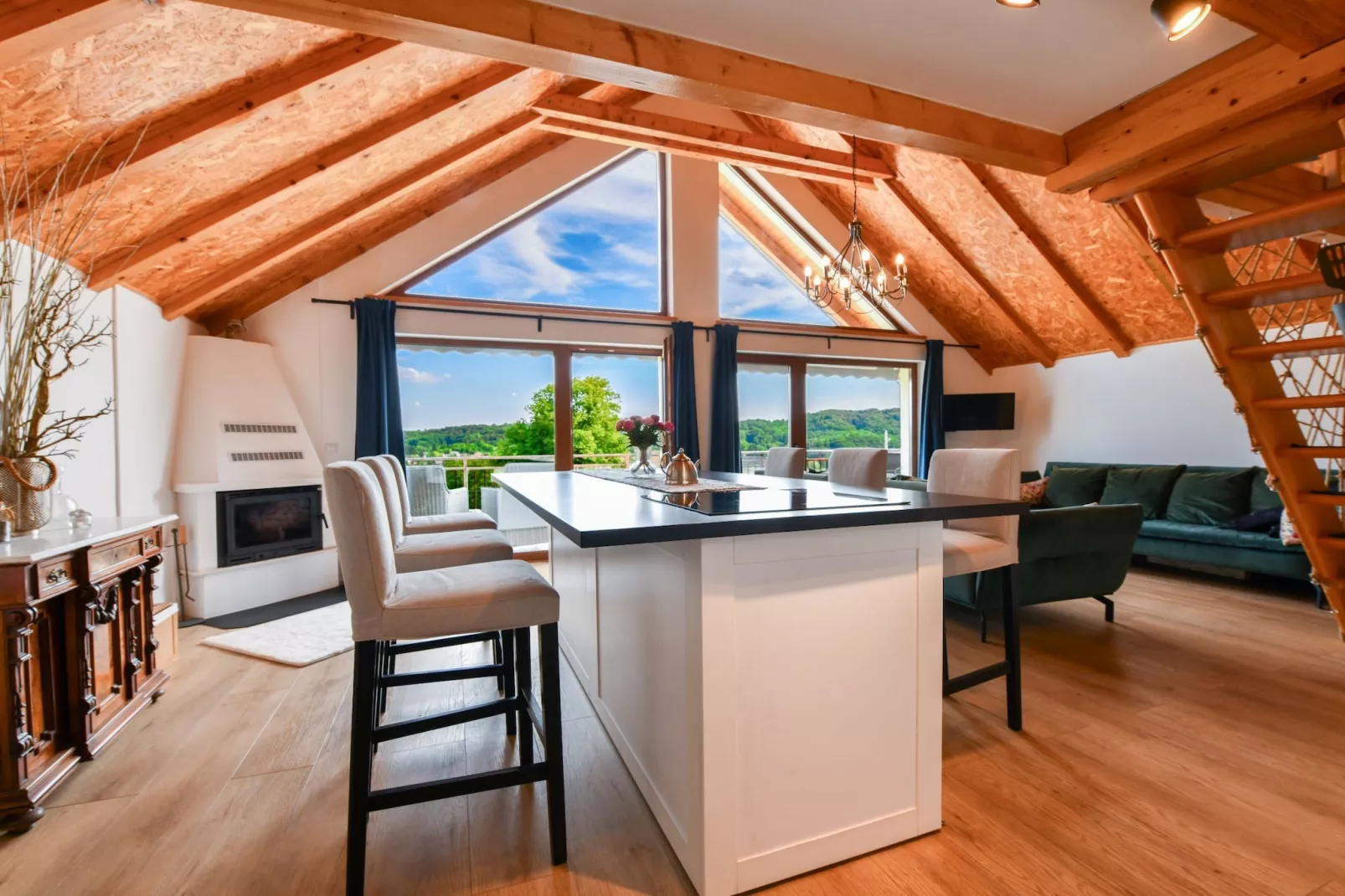 Plivanje u zalazak sunca - Three Bedroom House-Woonkamer