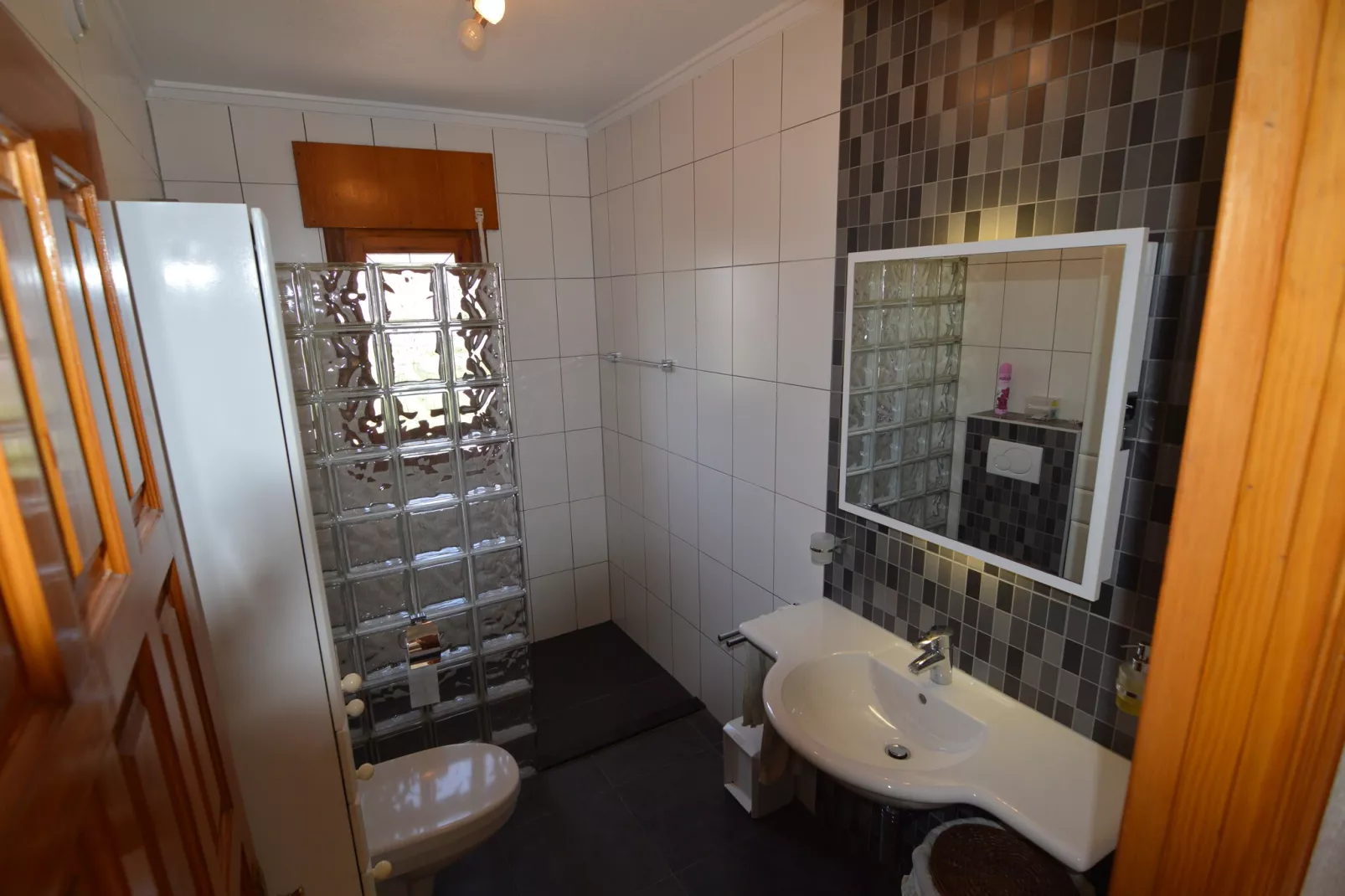 Casa Fien-Badkamer