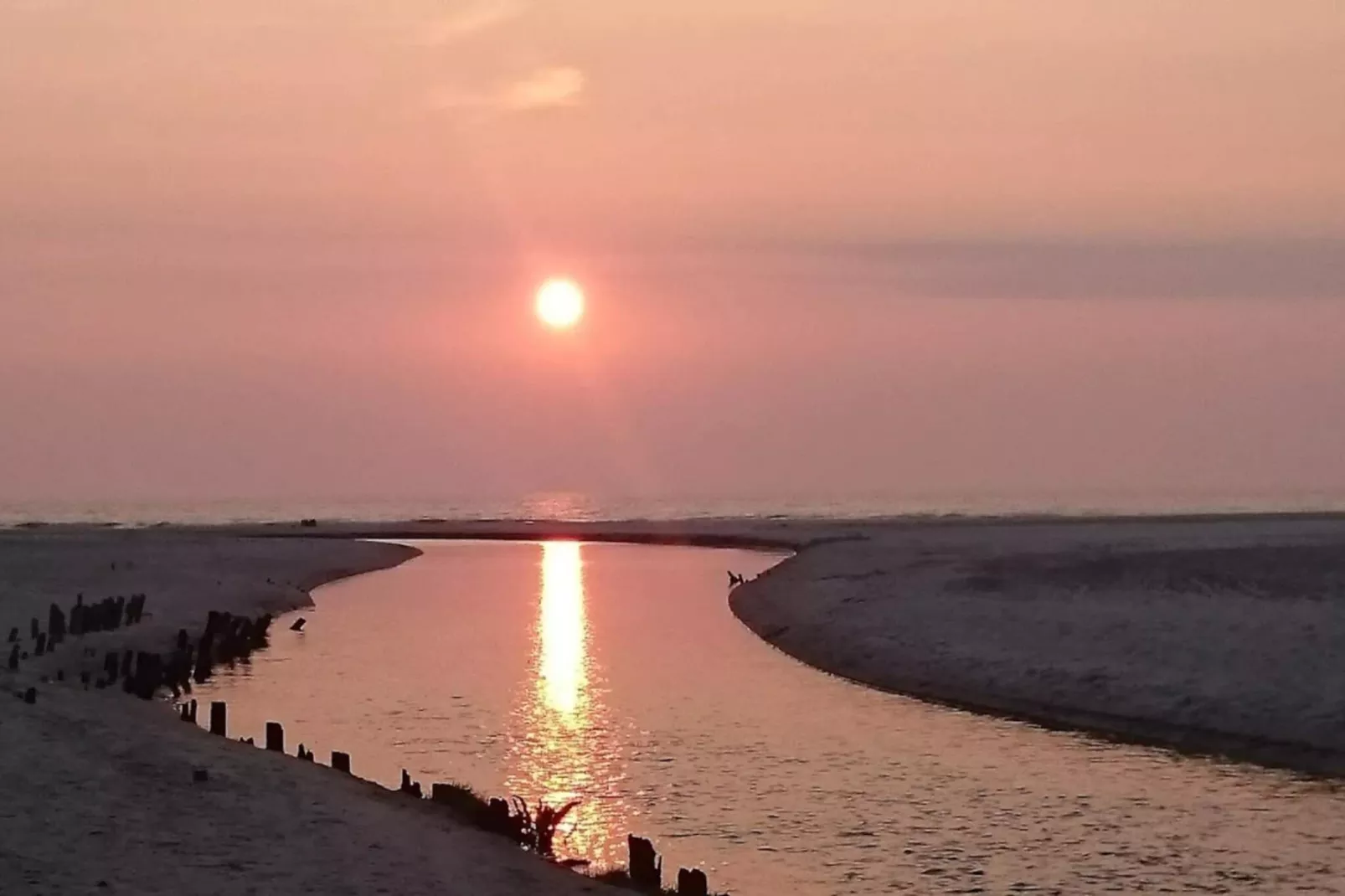 5 sterren vakantie huis in Henne-By Traum-Waterzicht