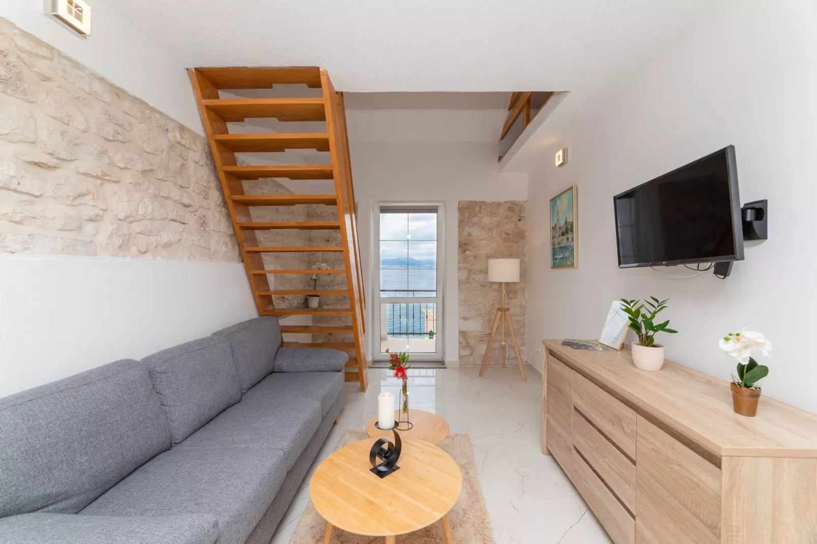 Apartments Tino- Two Bedroom Apartment with Terrace and Sea View(A2)-Woonkamer
