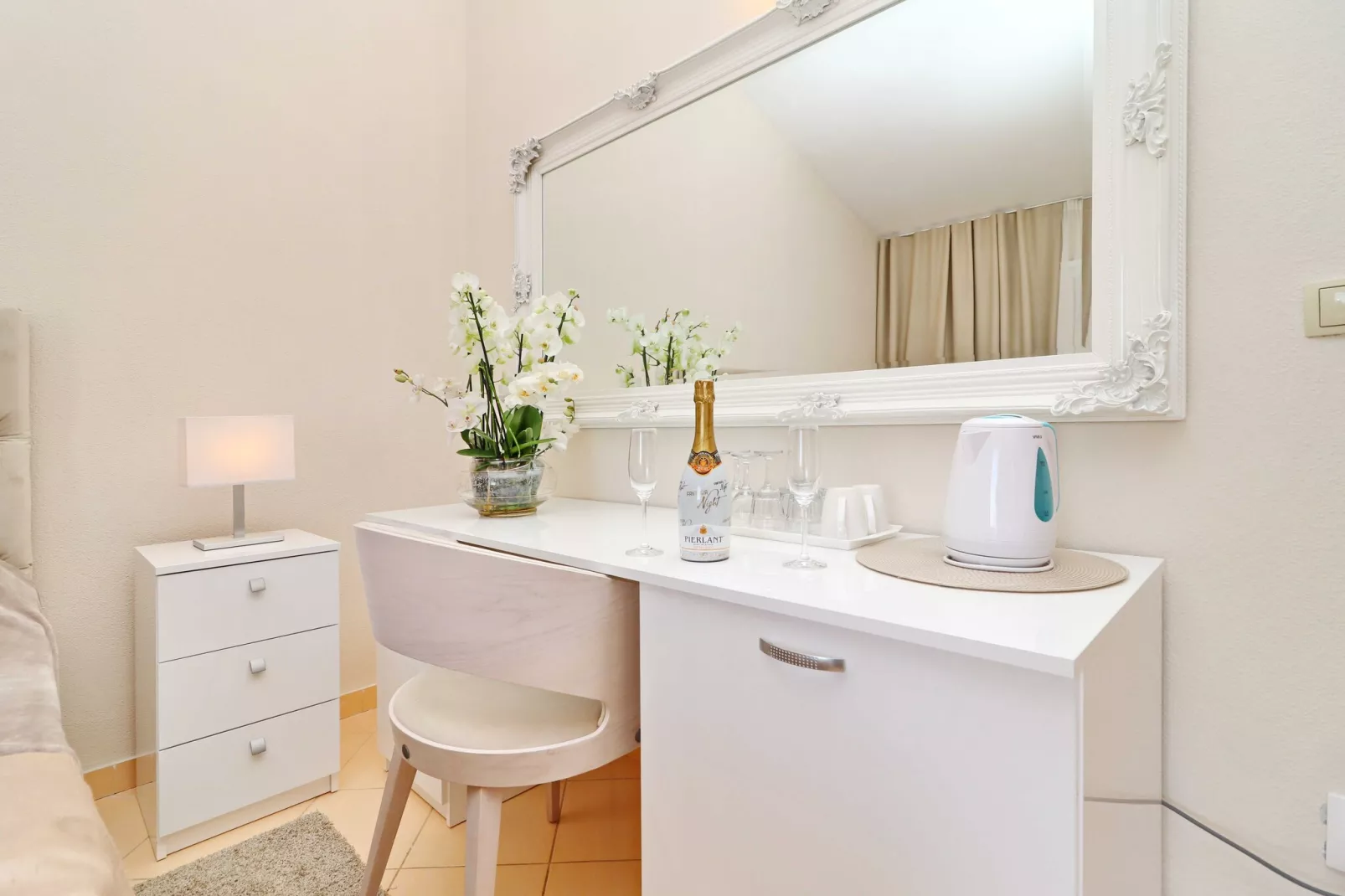 Hotel Pansion Villa Antonio - Two Bedroom Suite with Balcony and Sea View 25seaview - Slaapkamer