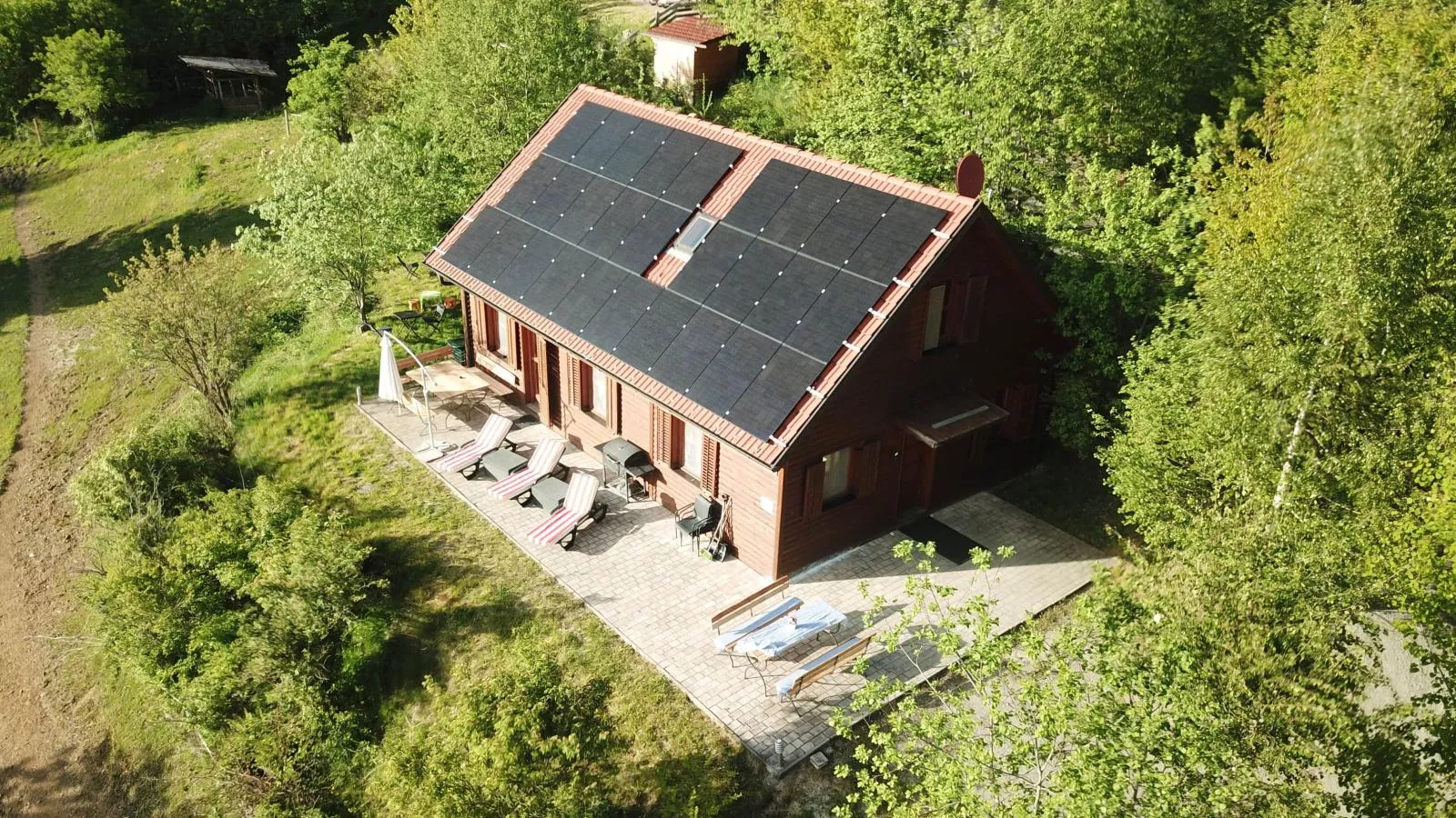 Sternenchalet-Buitenkant zomer