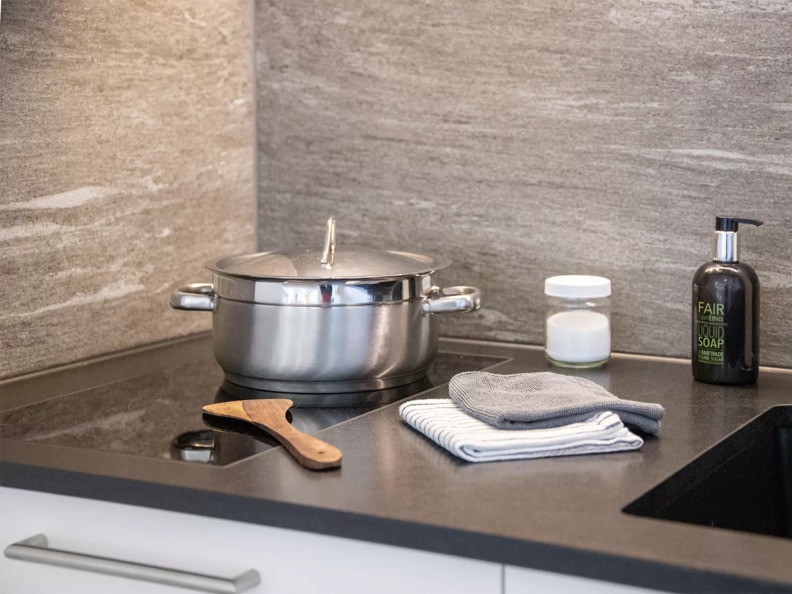 La Siala Apt.64-Binnen