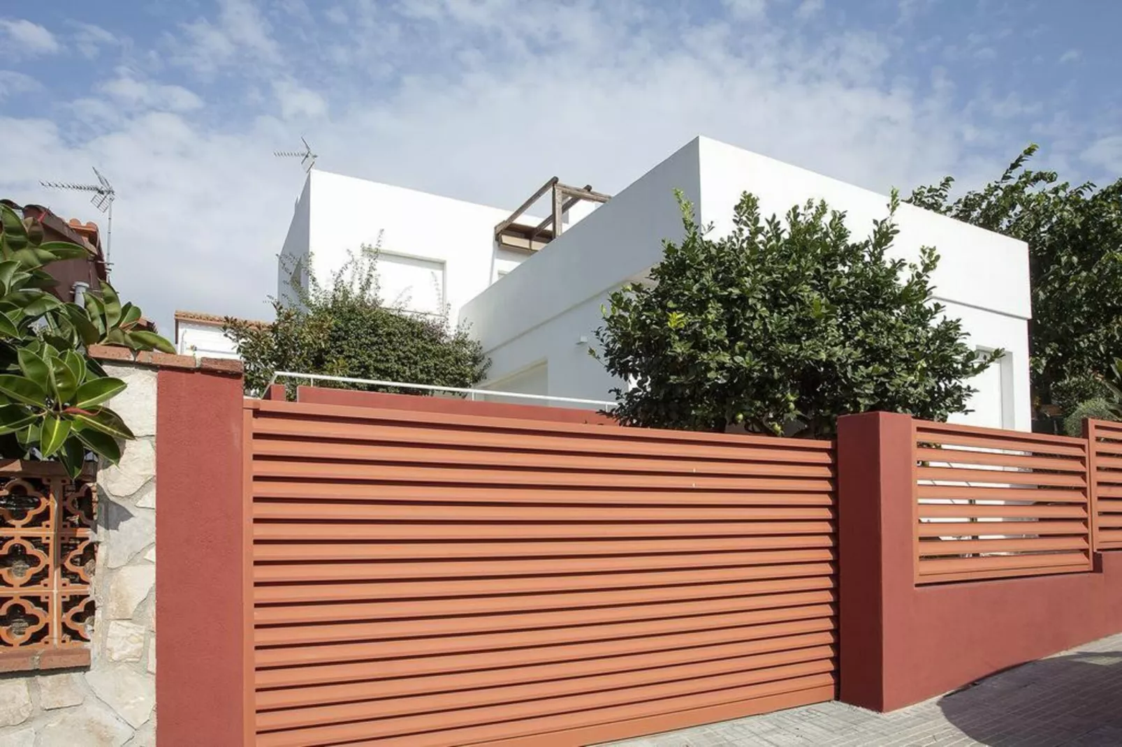 Vivalidays Greco House - Pineda de Mar-Buitenlucht